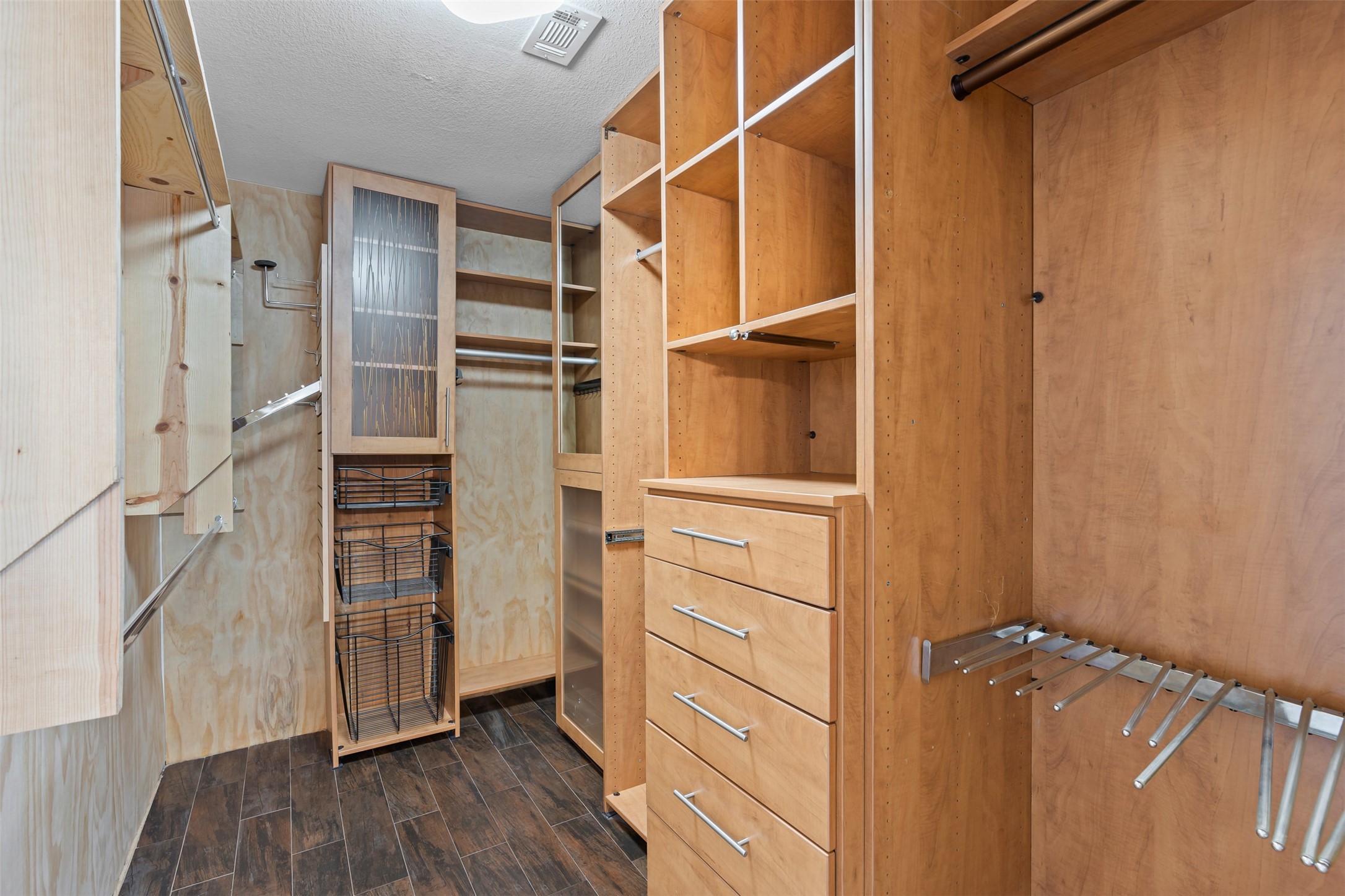 629 Aspen Way
