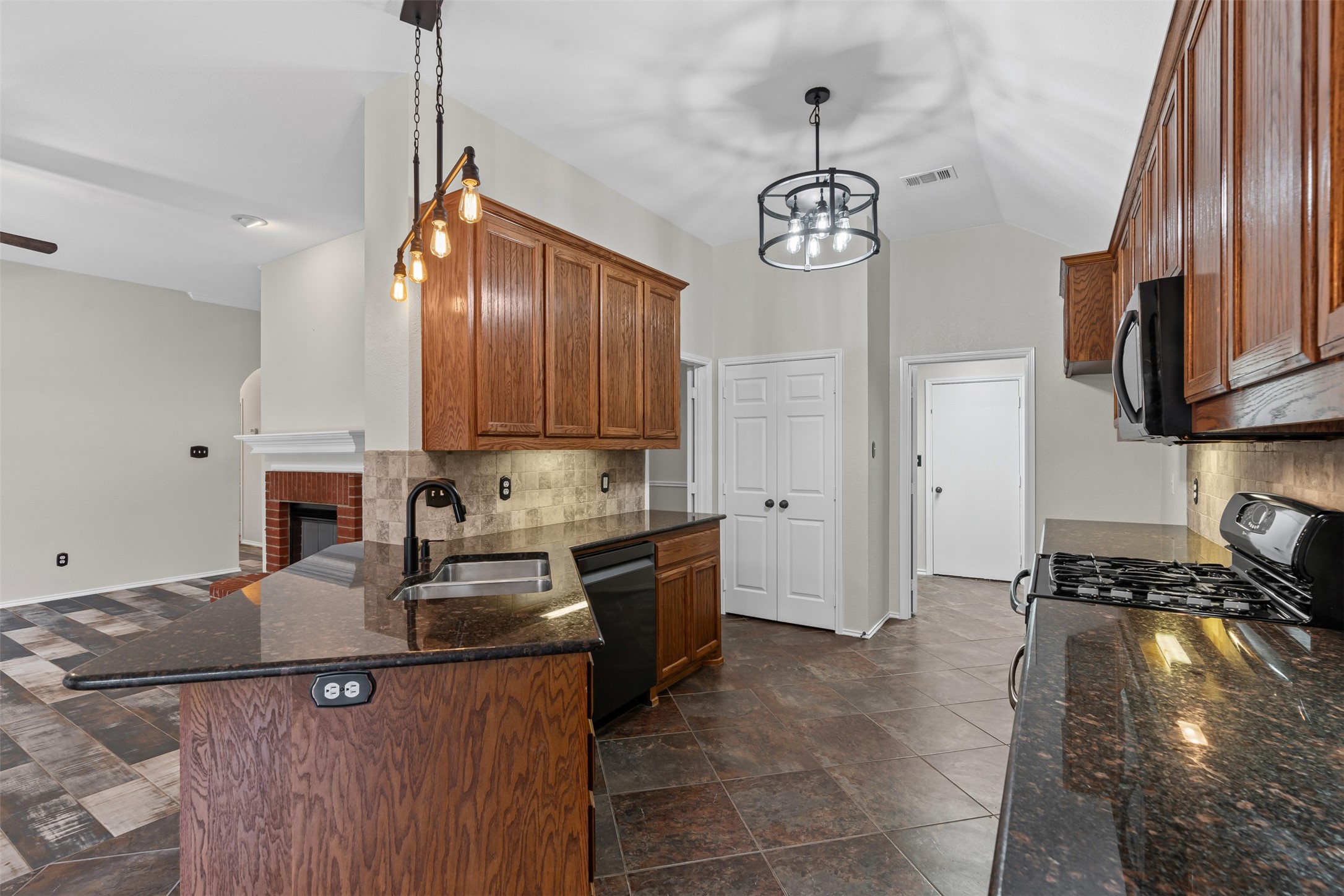 629 Aspen Way