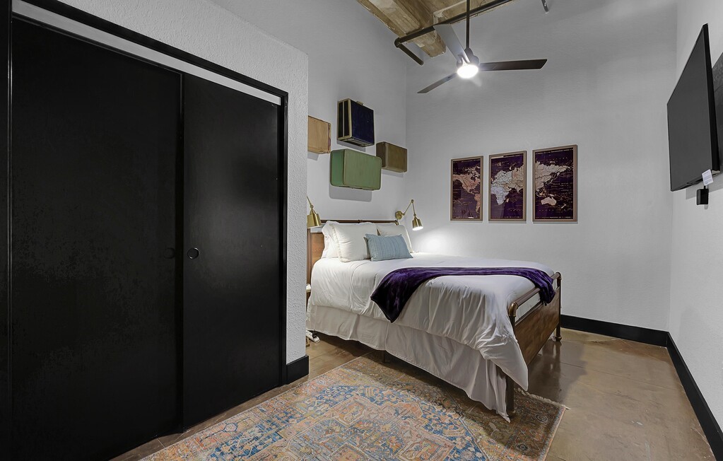 219 S 4th Street 309