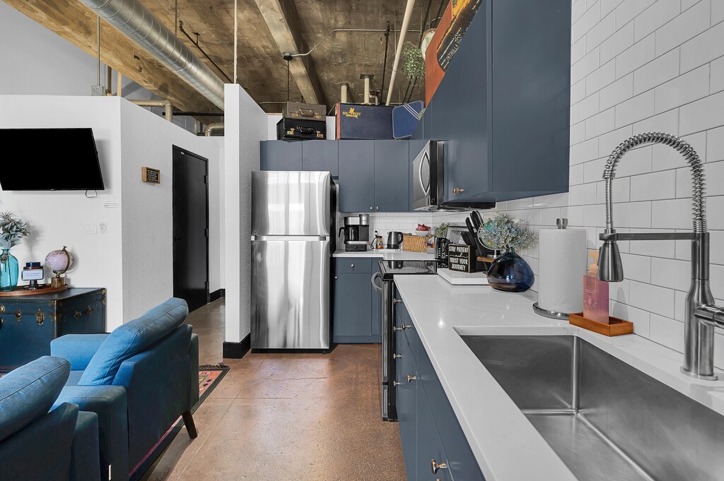 219 S 4th Street 309