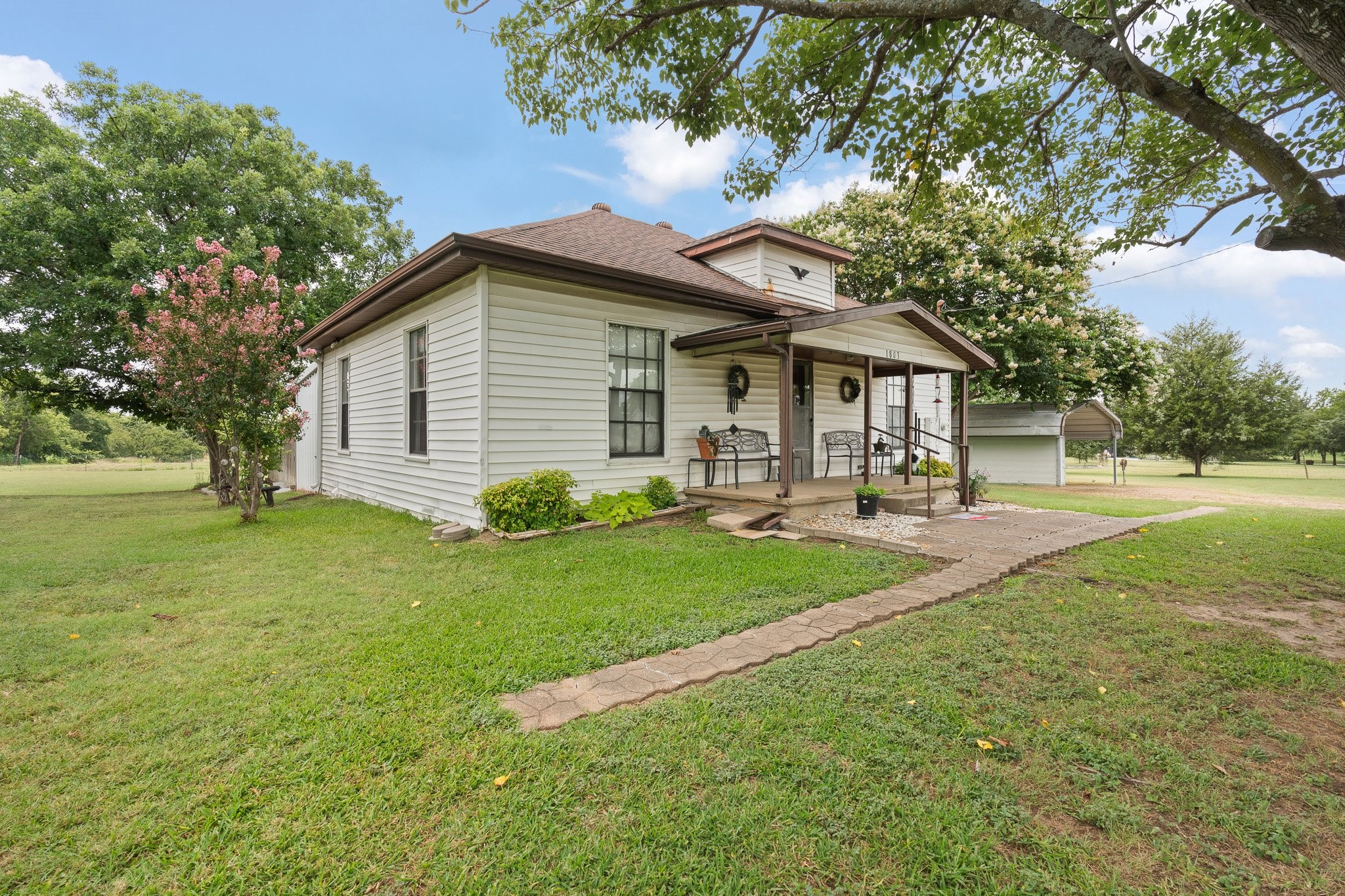 1011 N Magnolia Avenue