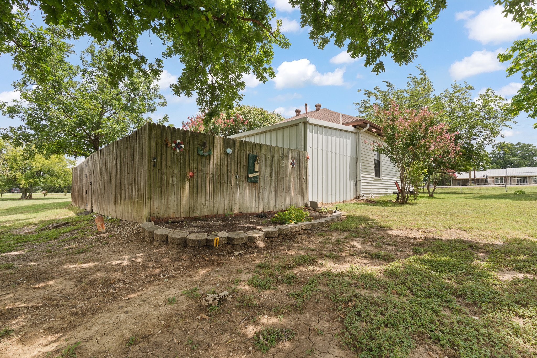 1011 N Magnolia Avenue