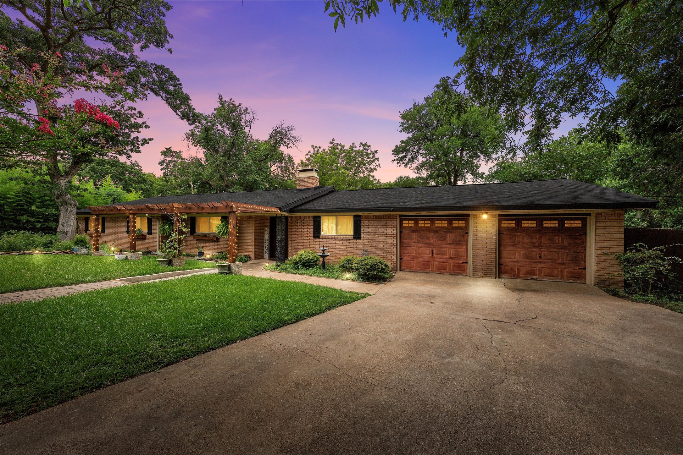 830 Arliss Drive