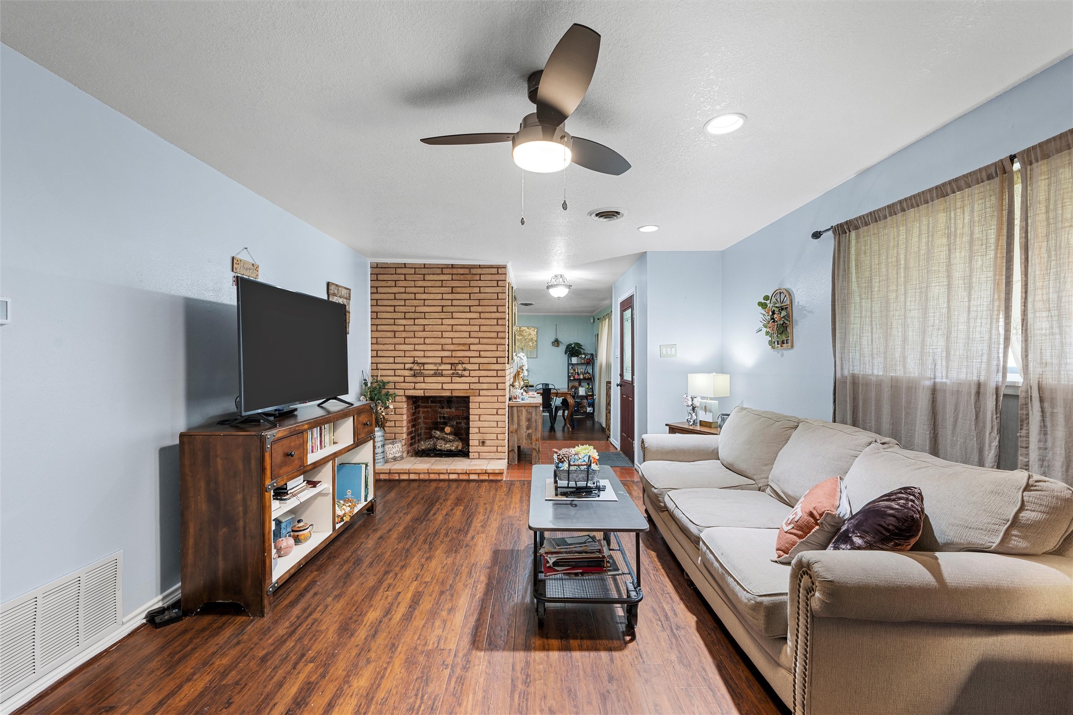 830 Arliss Drive