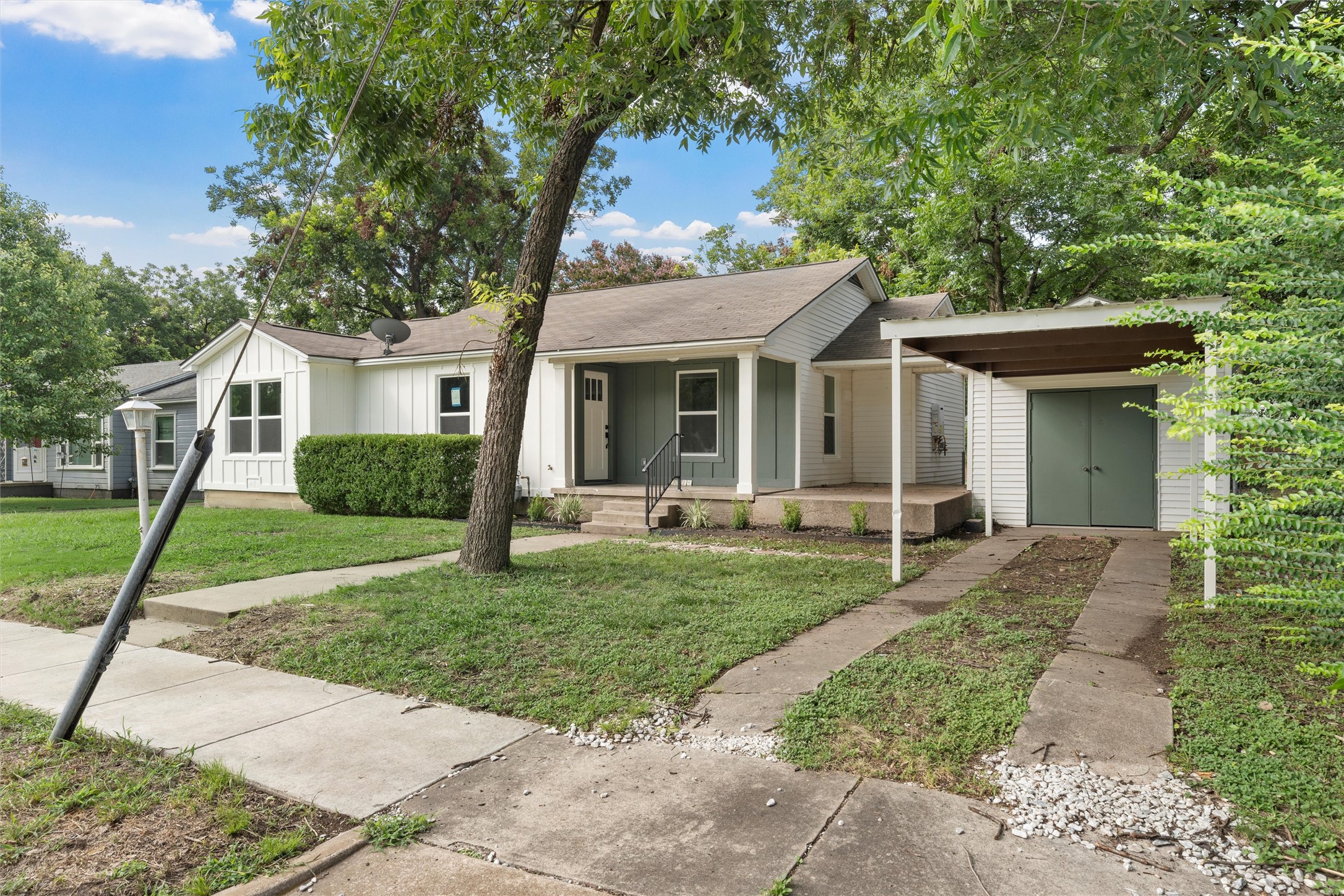 3224 Edmond Avenue