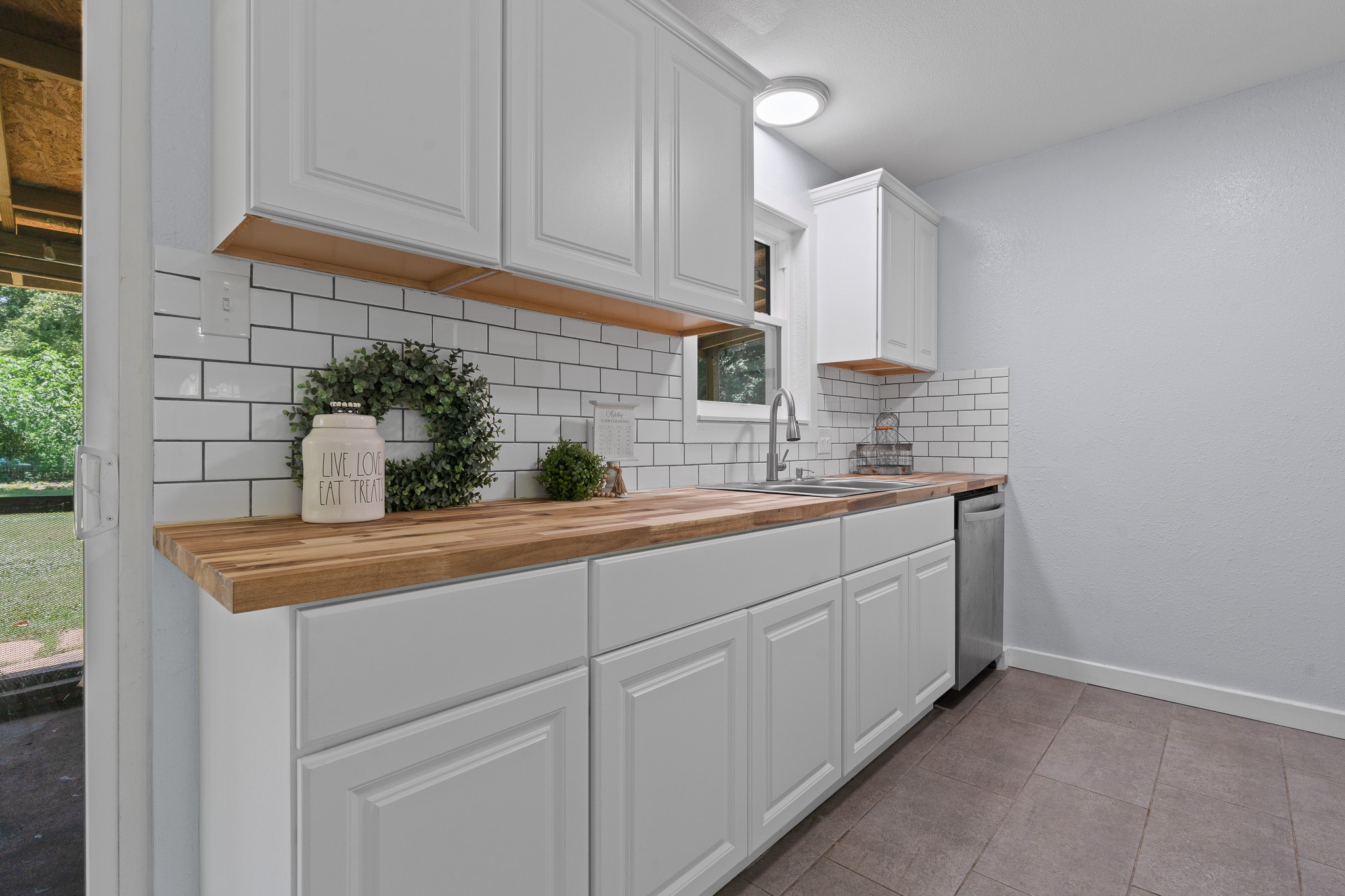 3821 High Meadows Drive