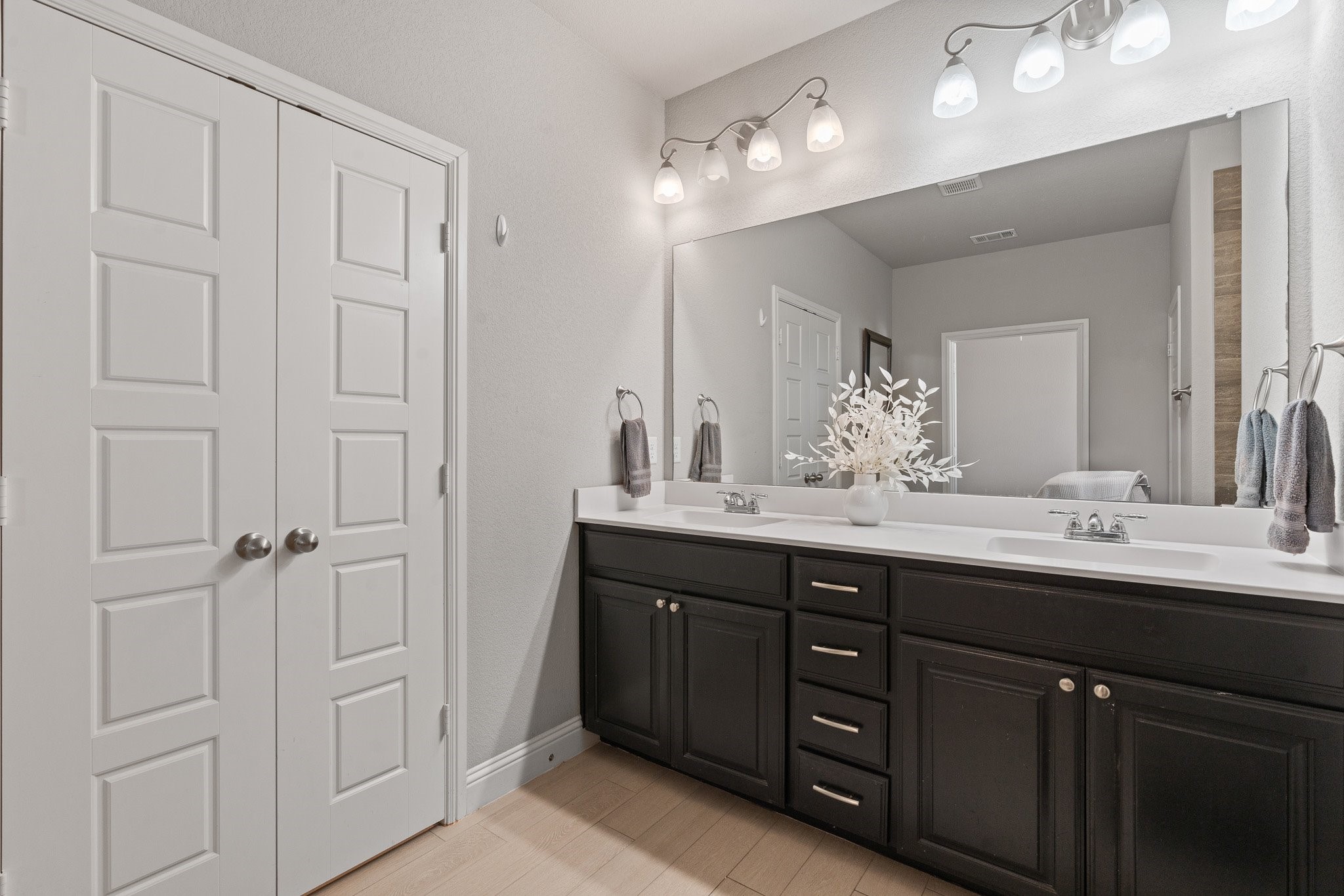 402 Stoneridge Drive