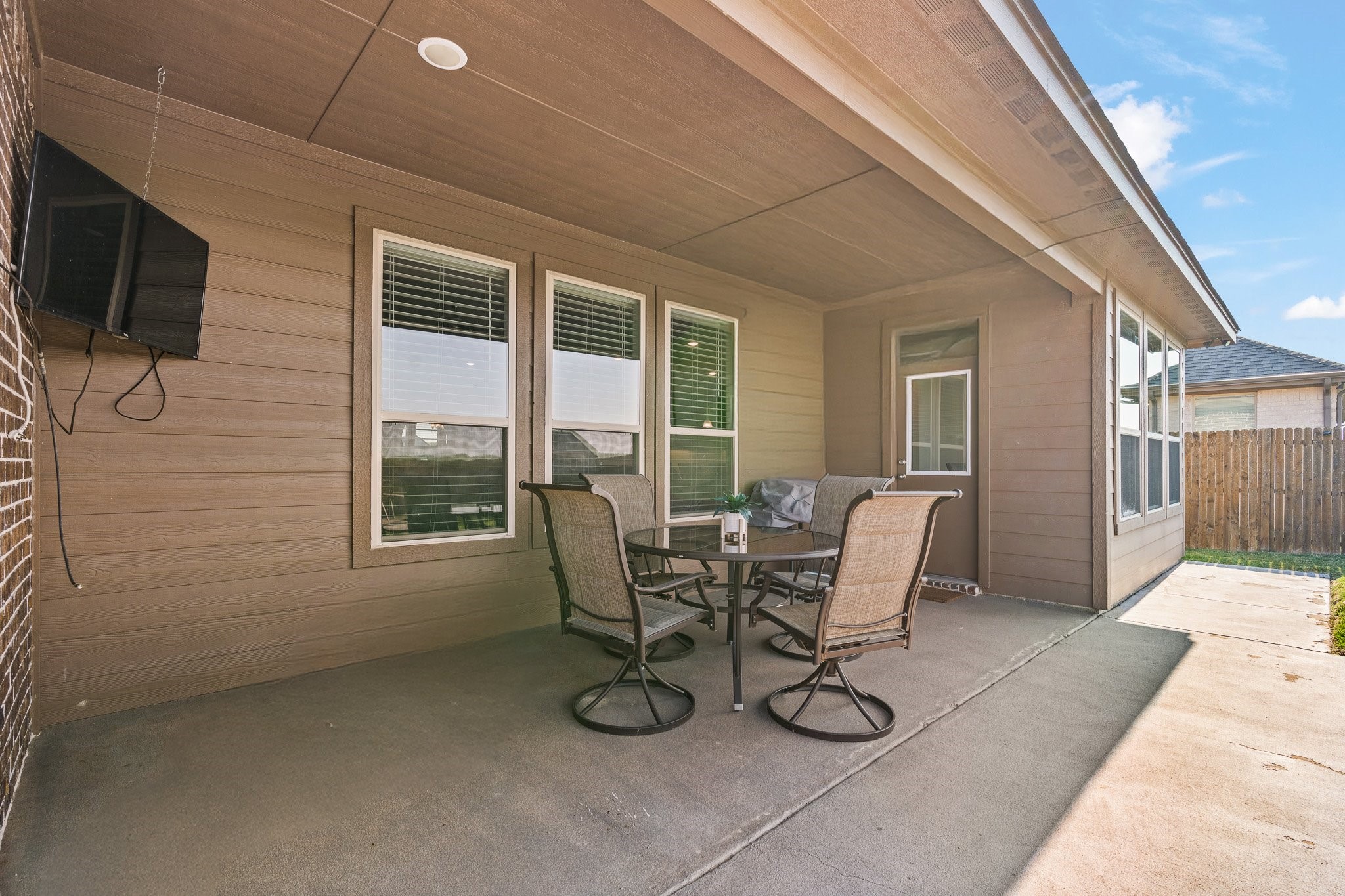 402 Stoneridge Drive