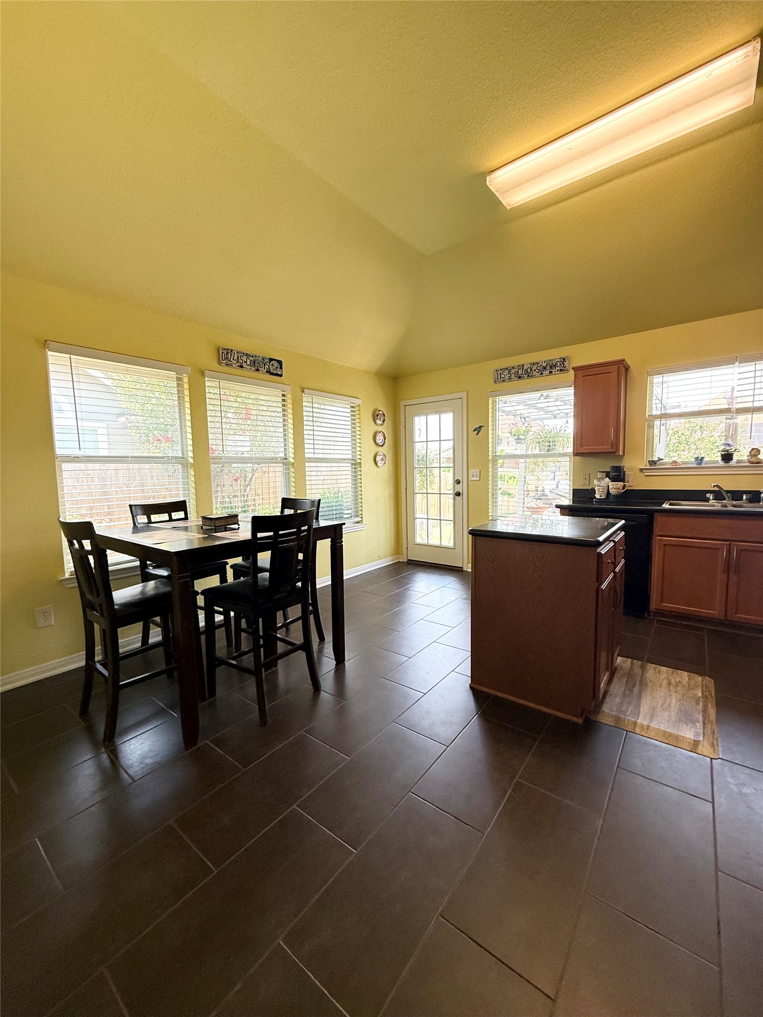 10226 Condor Loop