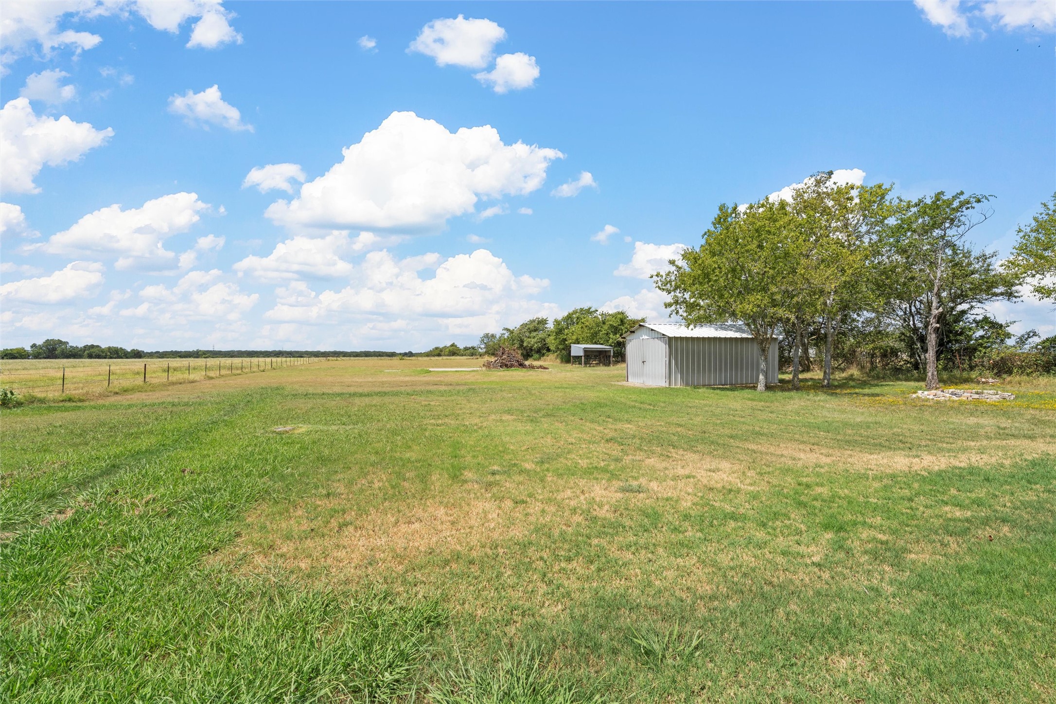 3433 W Tours Road