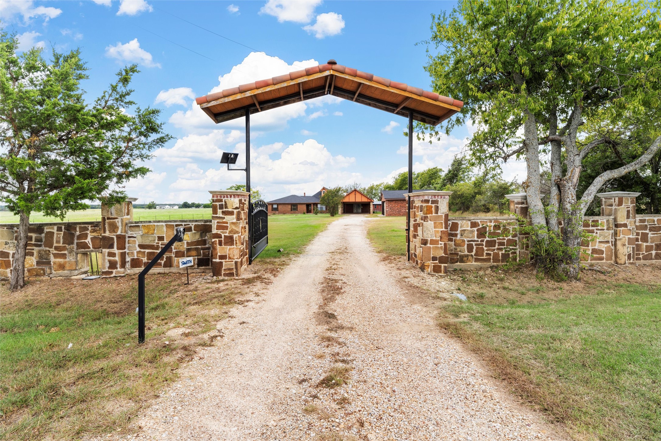 3433 W Tours Road
