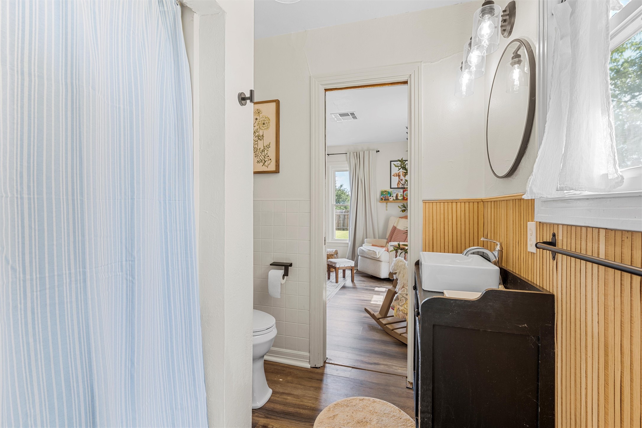 703 E Hackberry Street