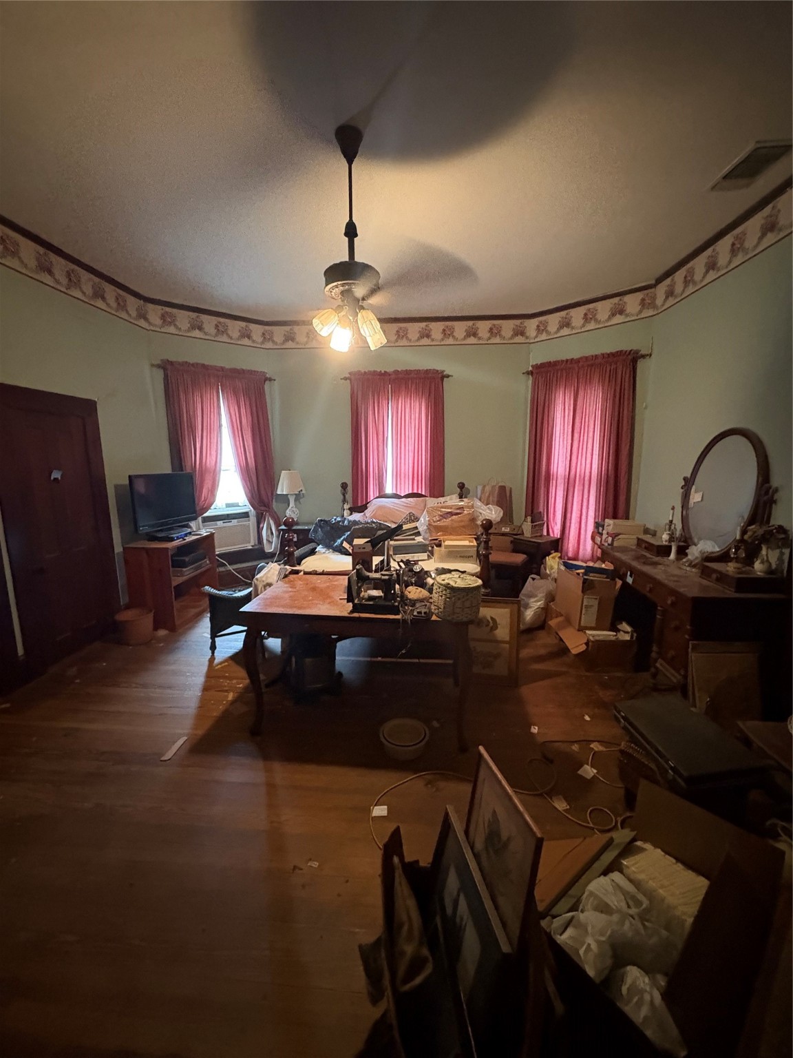 106 Corsicana Street