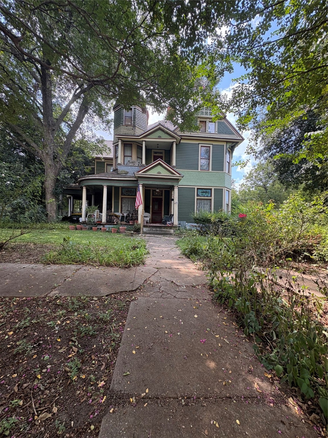 106 Corsicana Street