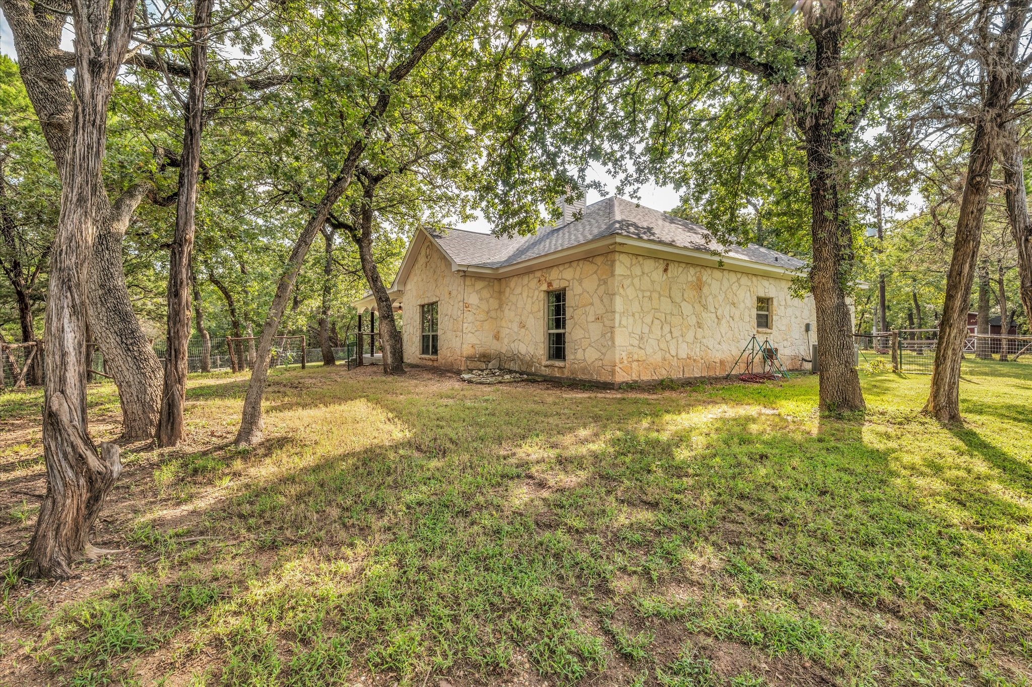 831 County Road 2200