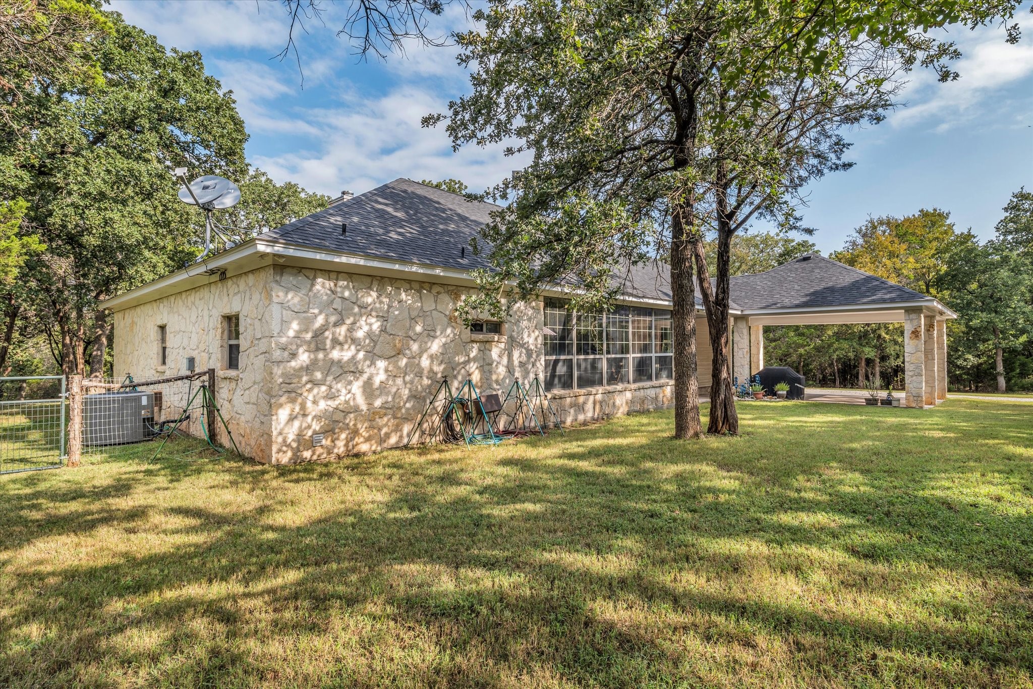 831 County Road 2200