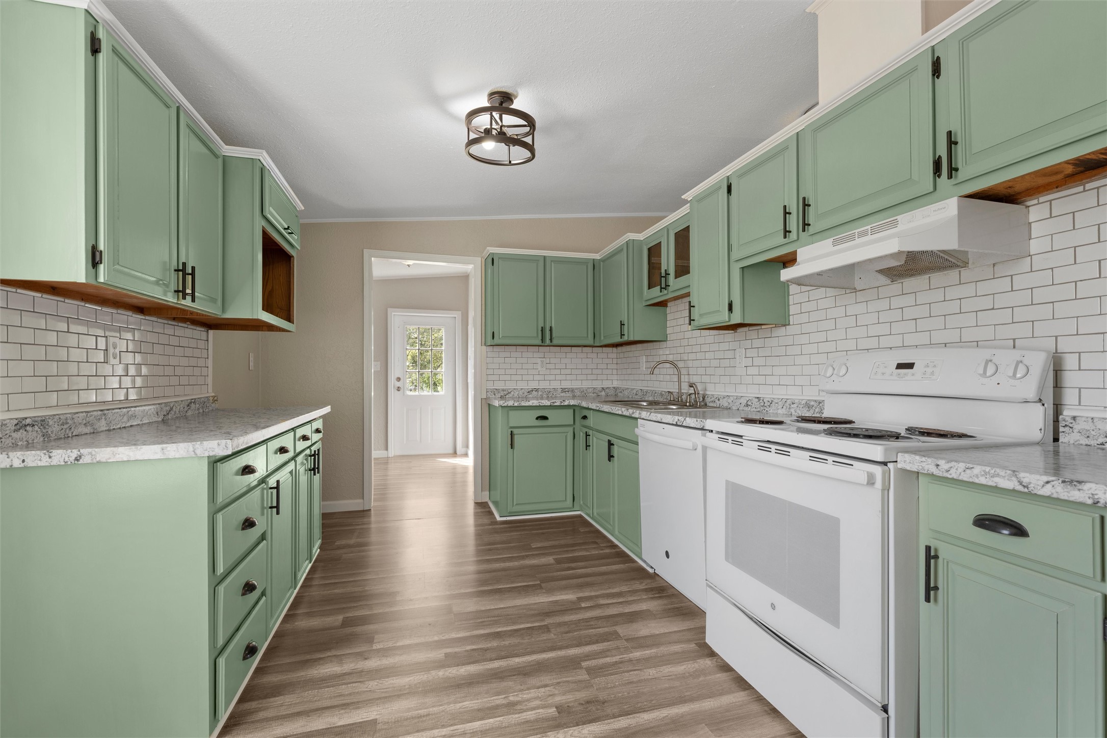 1305 Kirkland Hill Road