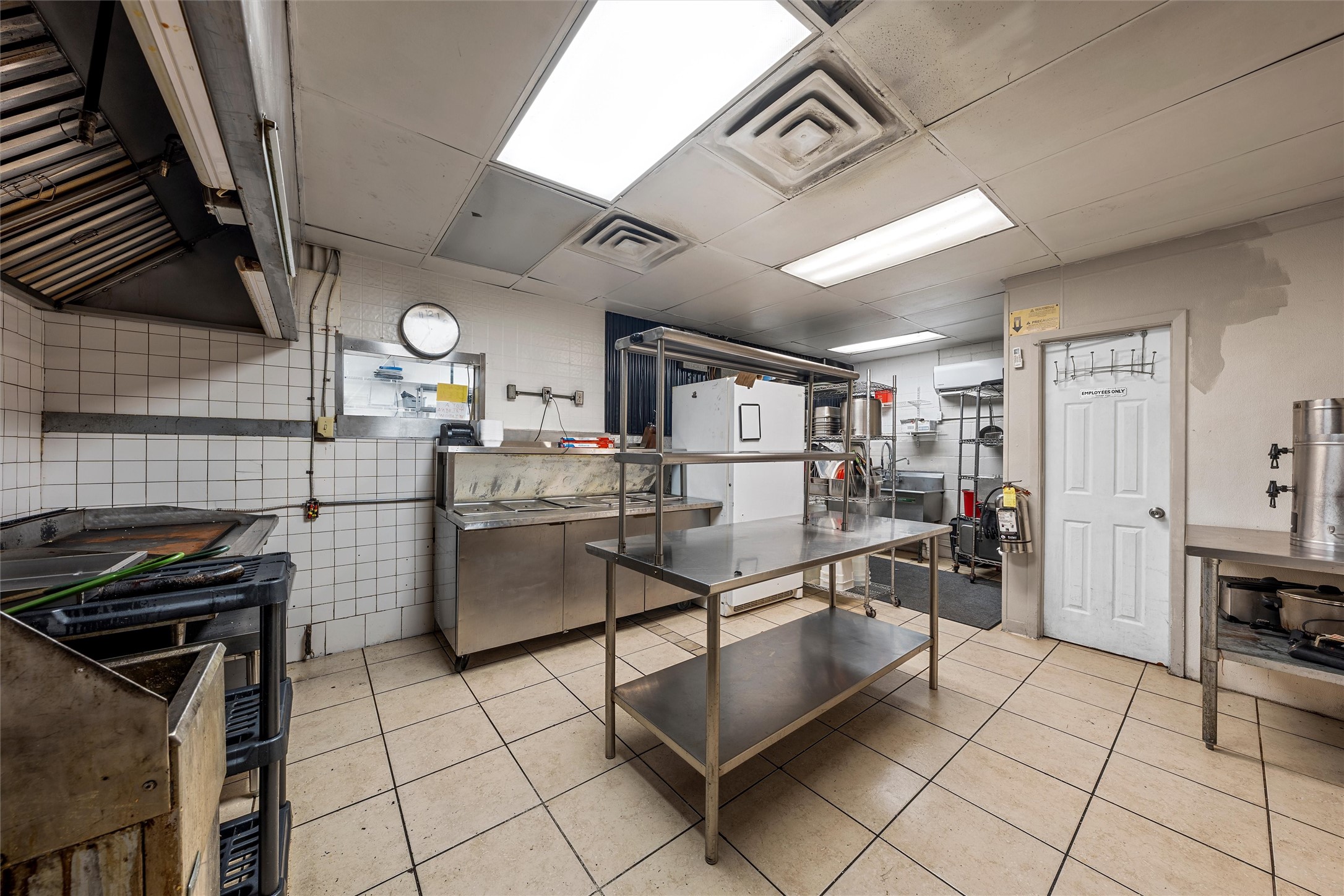 100 Czech Inn Drive