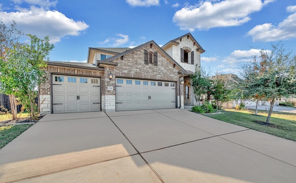 704 Salisbury Drive