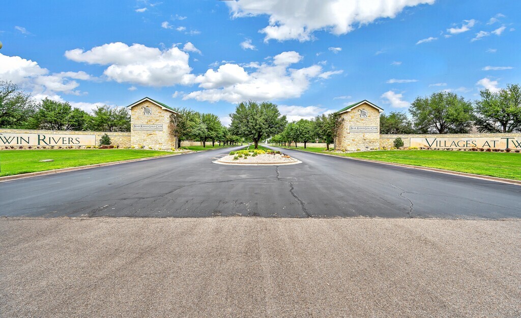704 Salisbury Drive