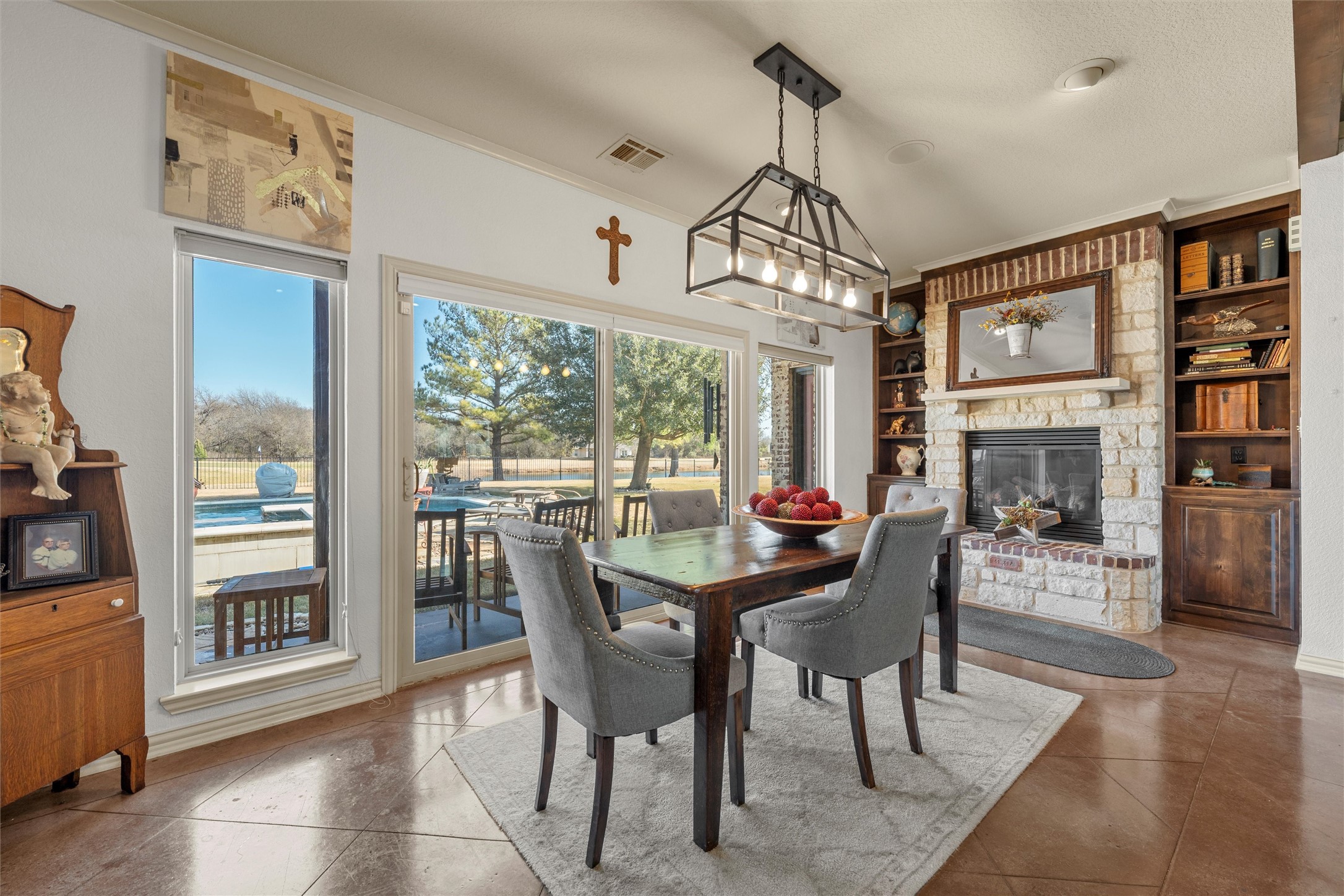 22074 Shady Grove Court