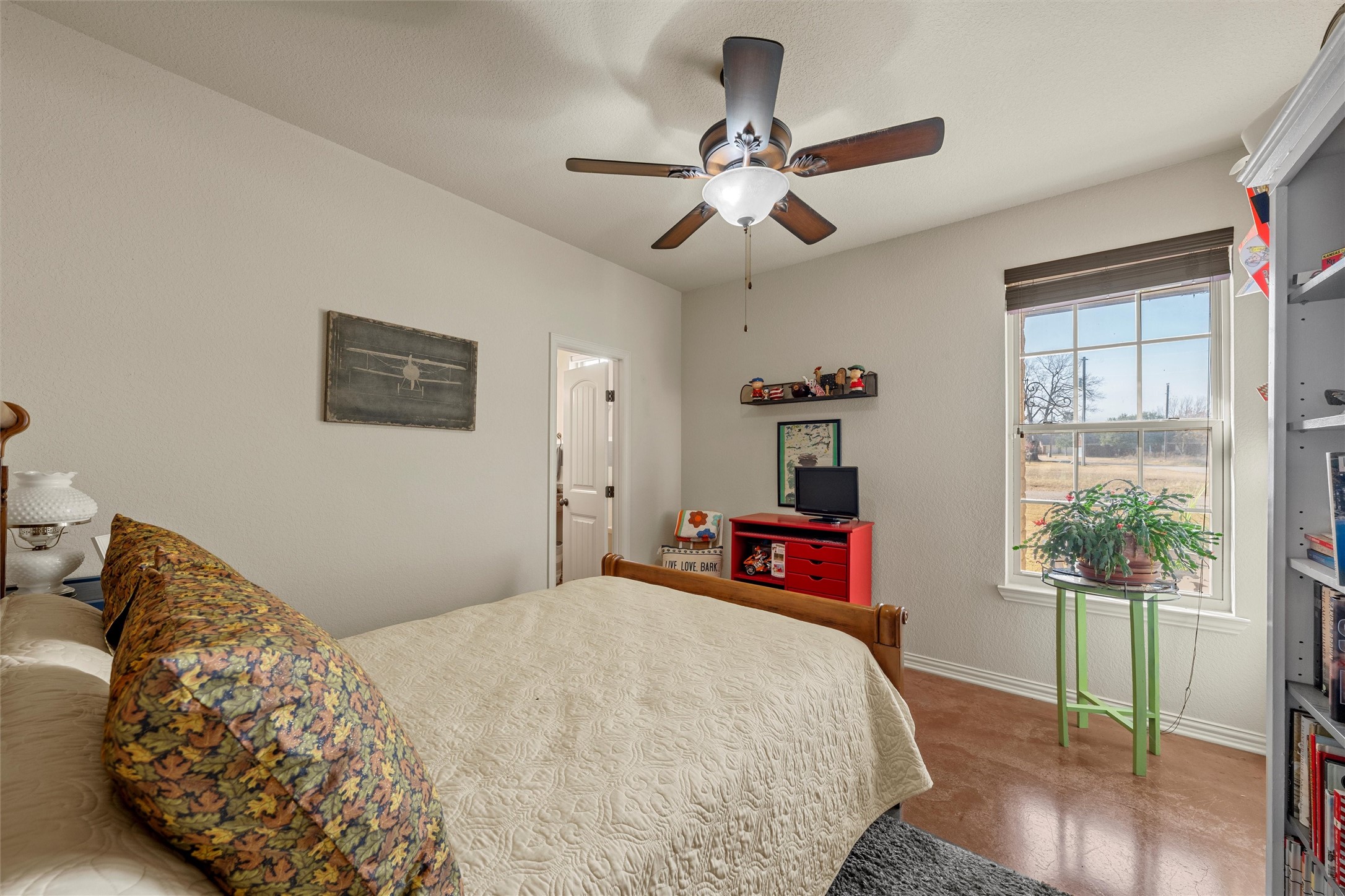 22074 Shady Grove Court