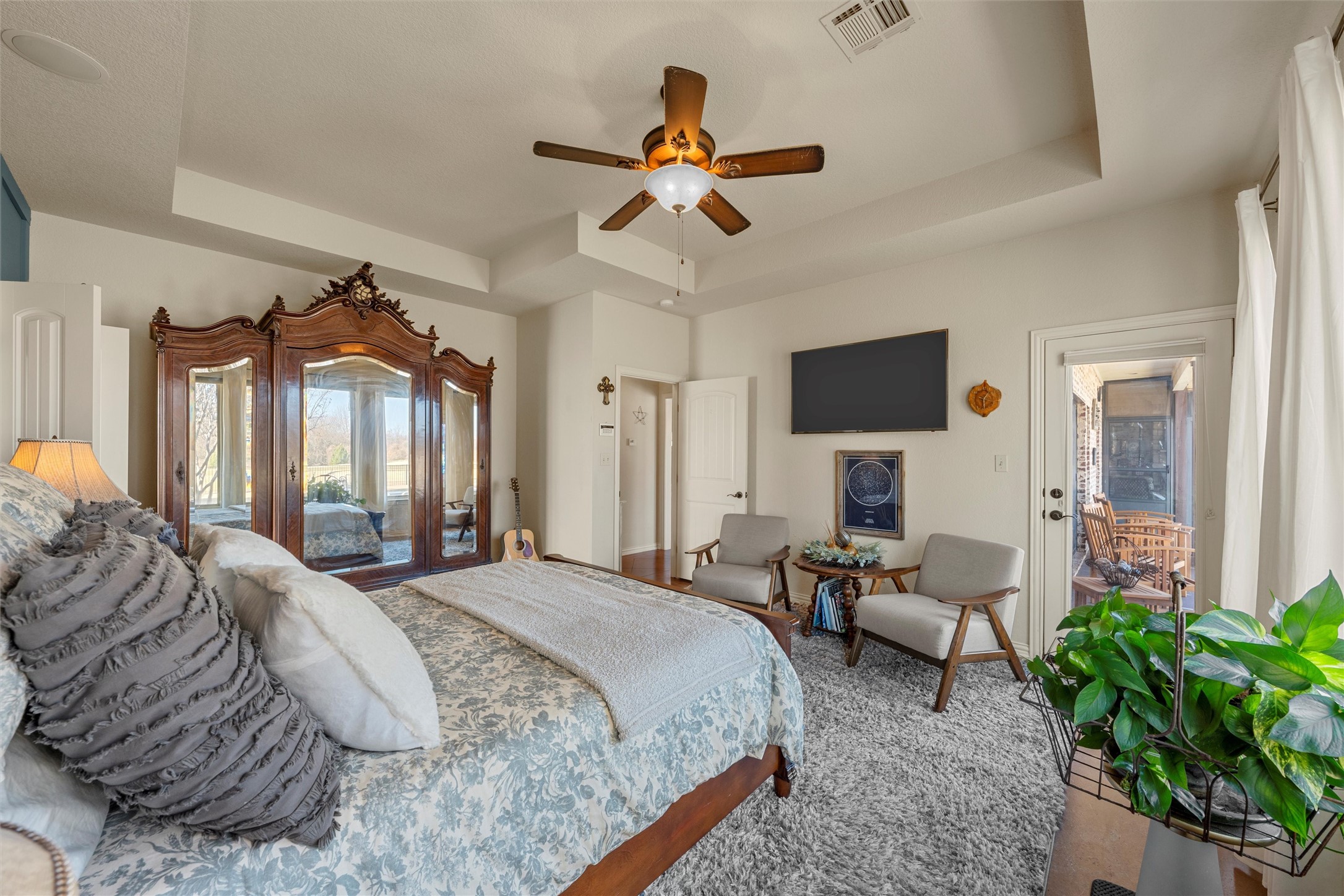 22074 Shady Grove Court