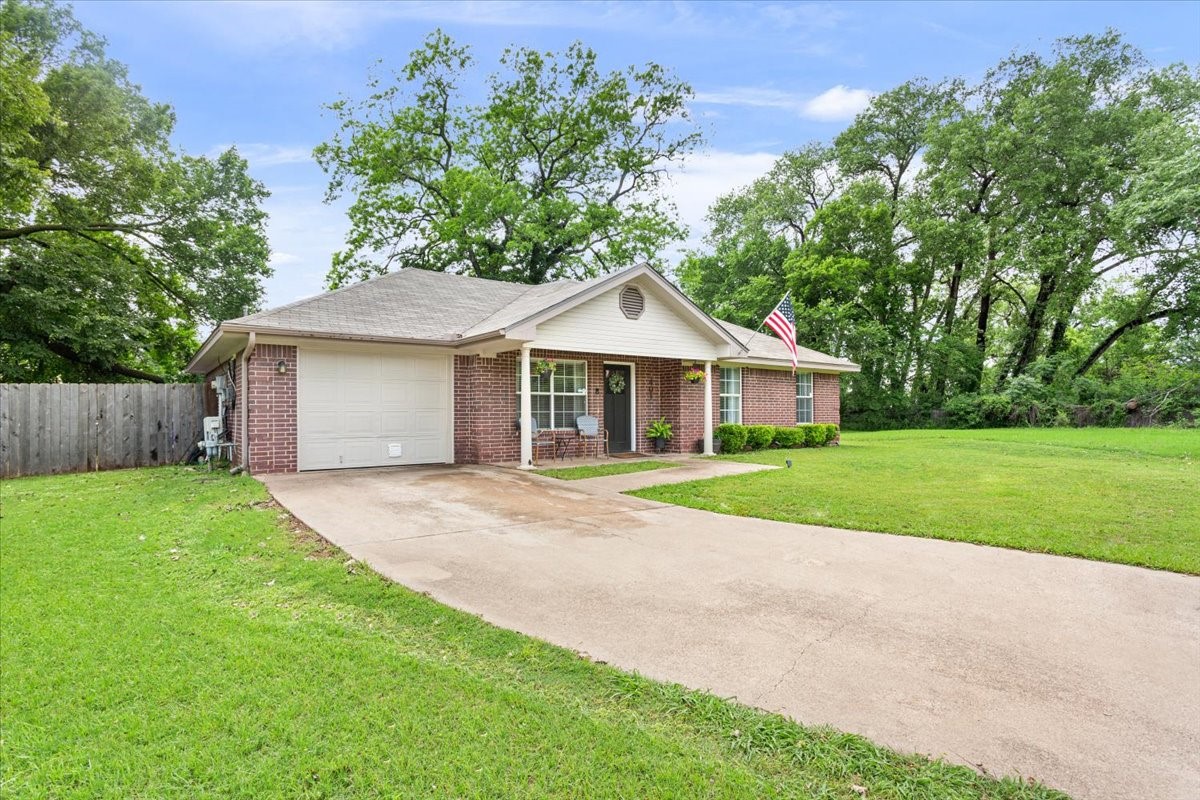 401 Mahon Hollow Drive