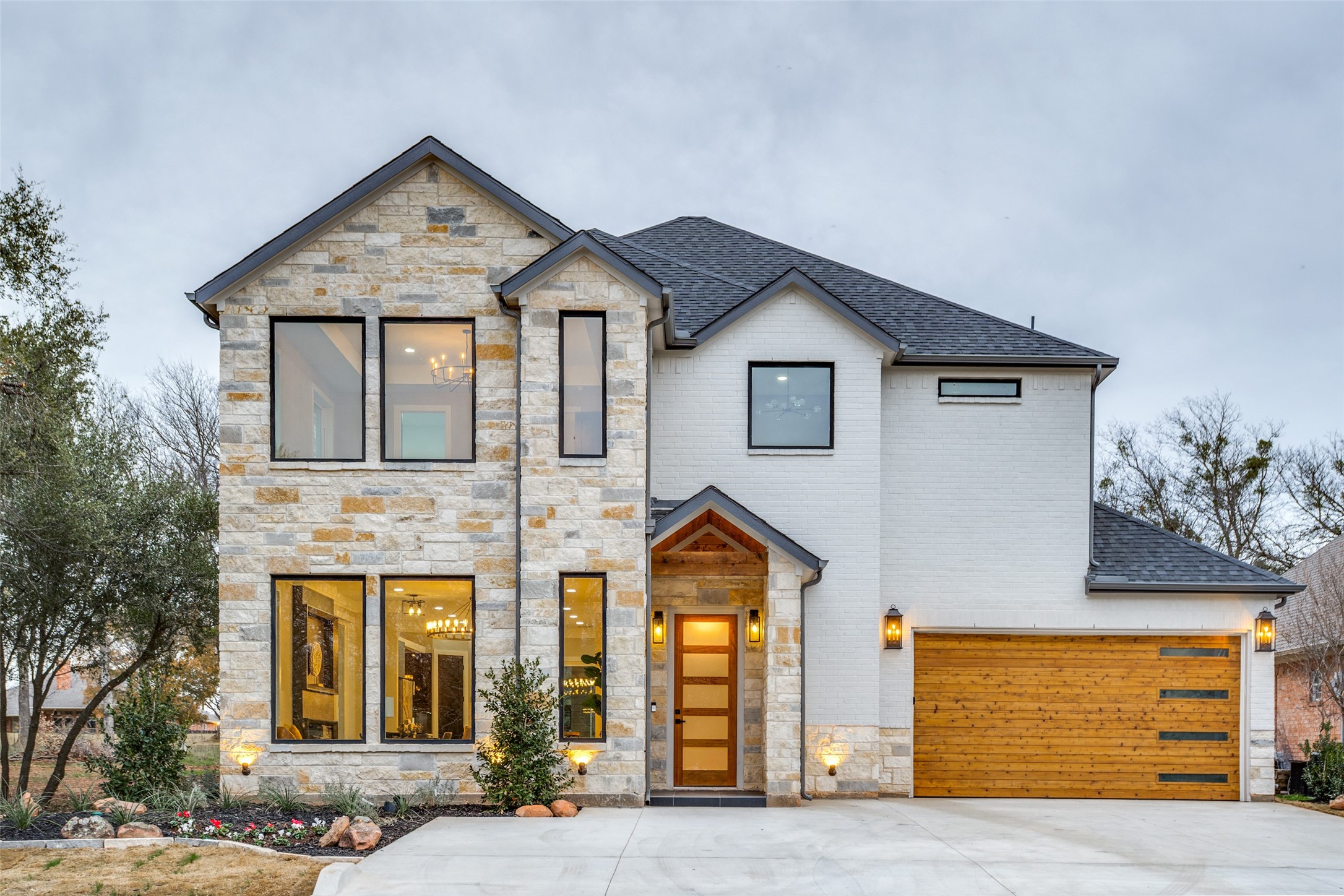 27073 Stonewood Drive