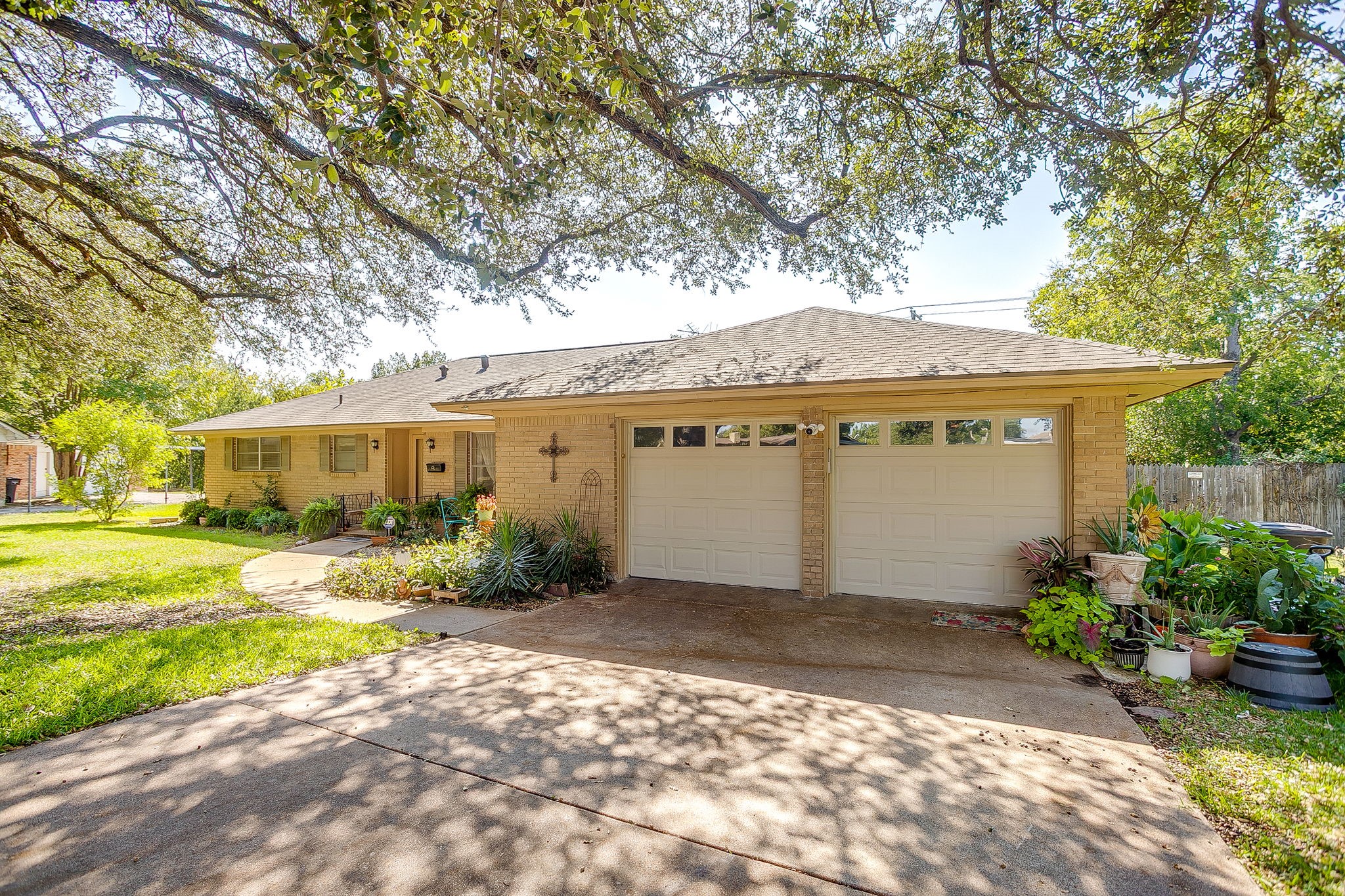 4704 Westlake Drive