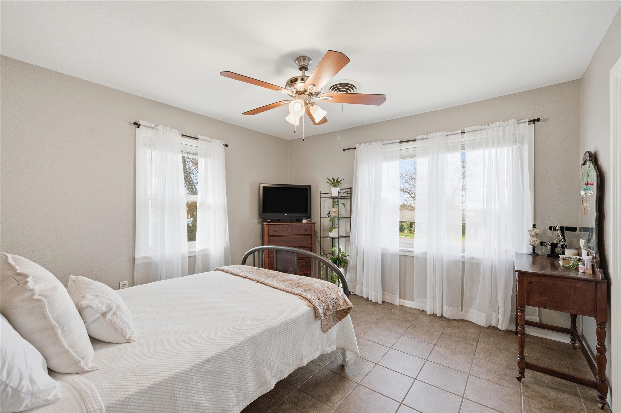 704 N Harrison Street