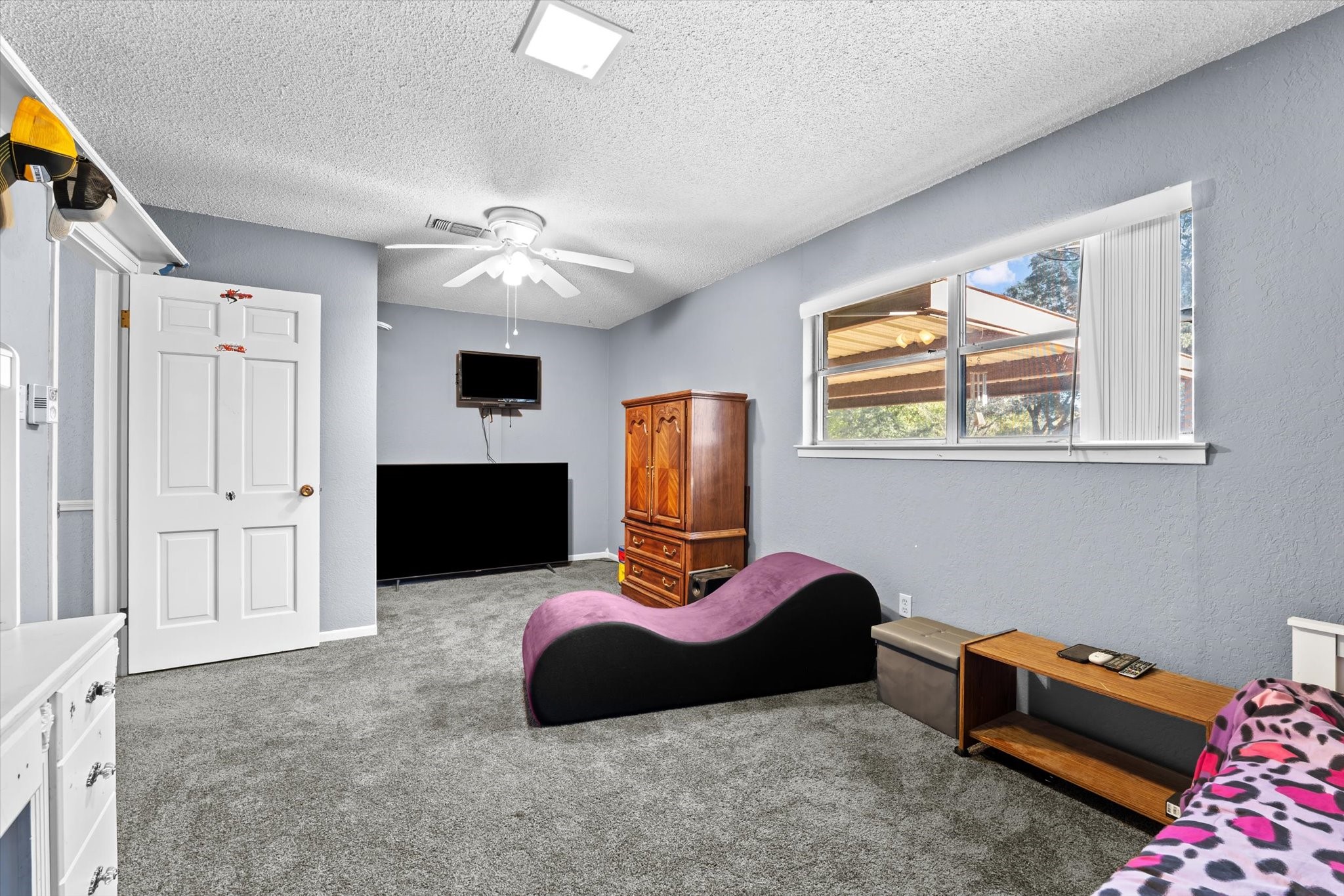 837 White Oak Drive