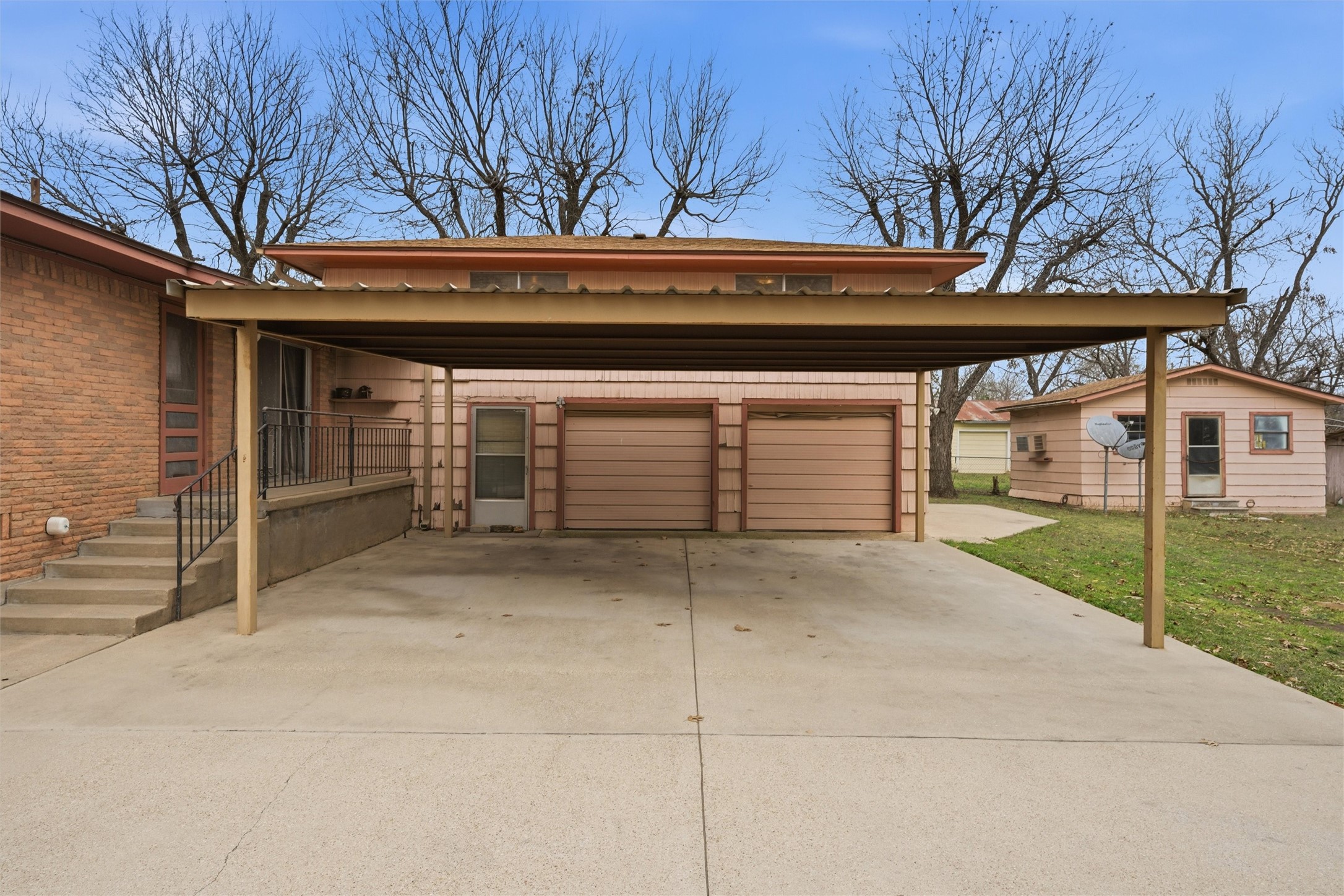 511 S Harrison Street