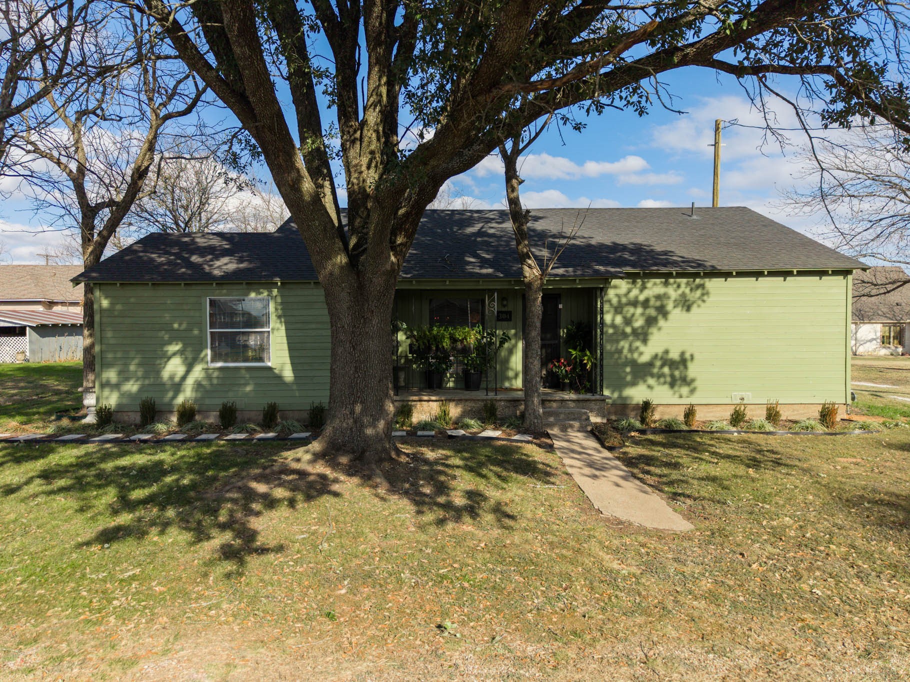 304 S 1st Street