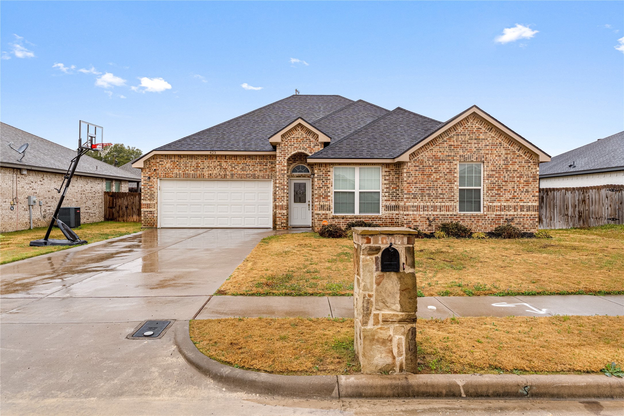 423 Stoneridge Drive