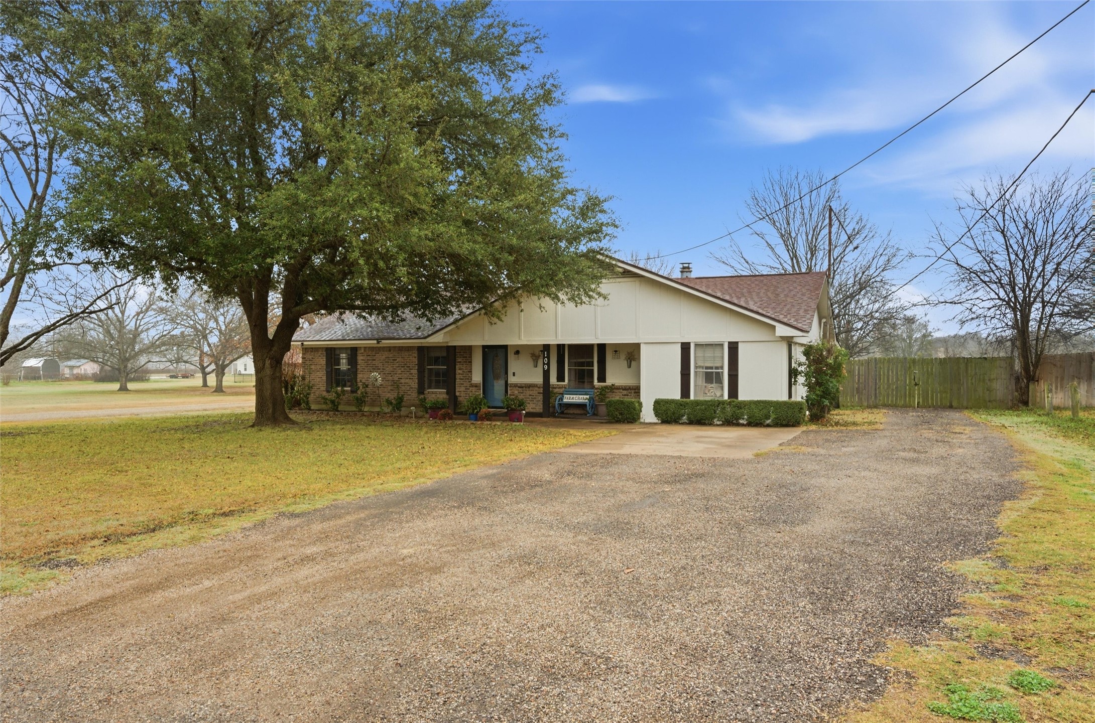 109 E Moonlight Drive