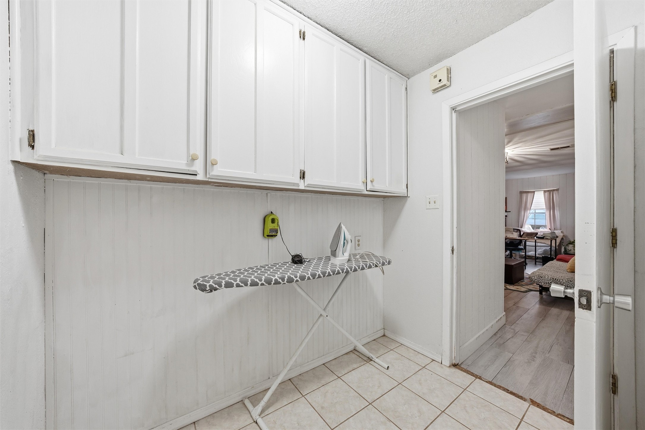 109 E Moonlight Drive