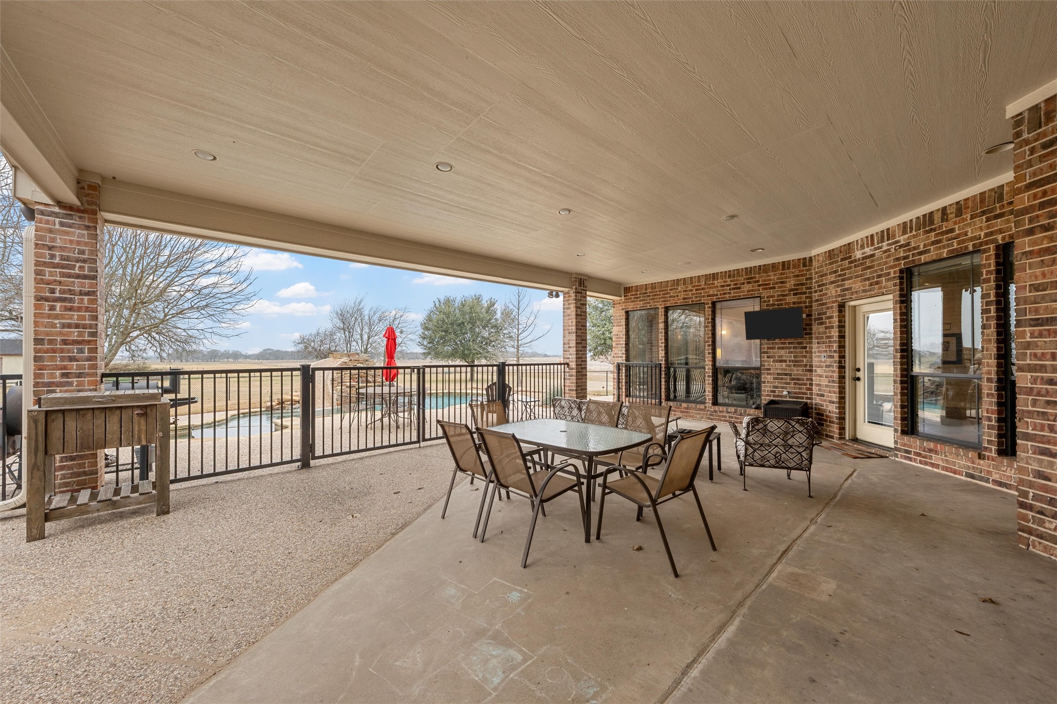 380 N Quail Run Drive