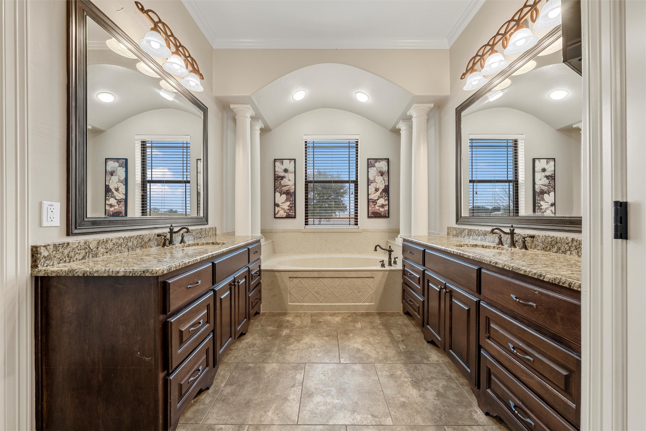 380 N Quail Run Drive