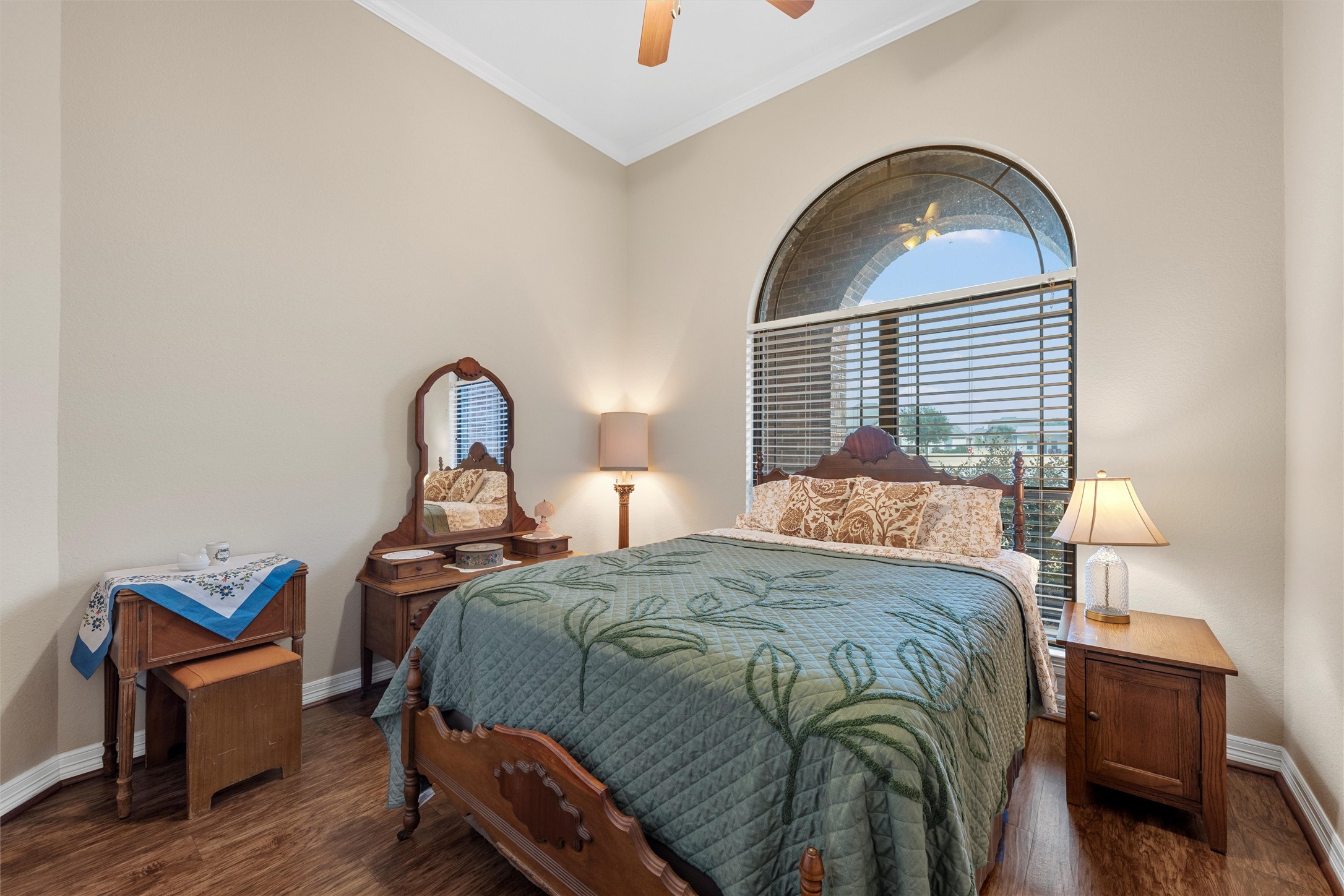 380 N Quail Run Drive