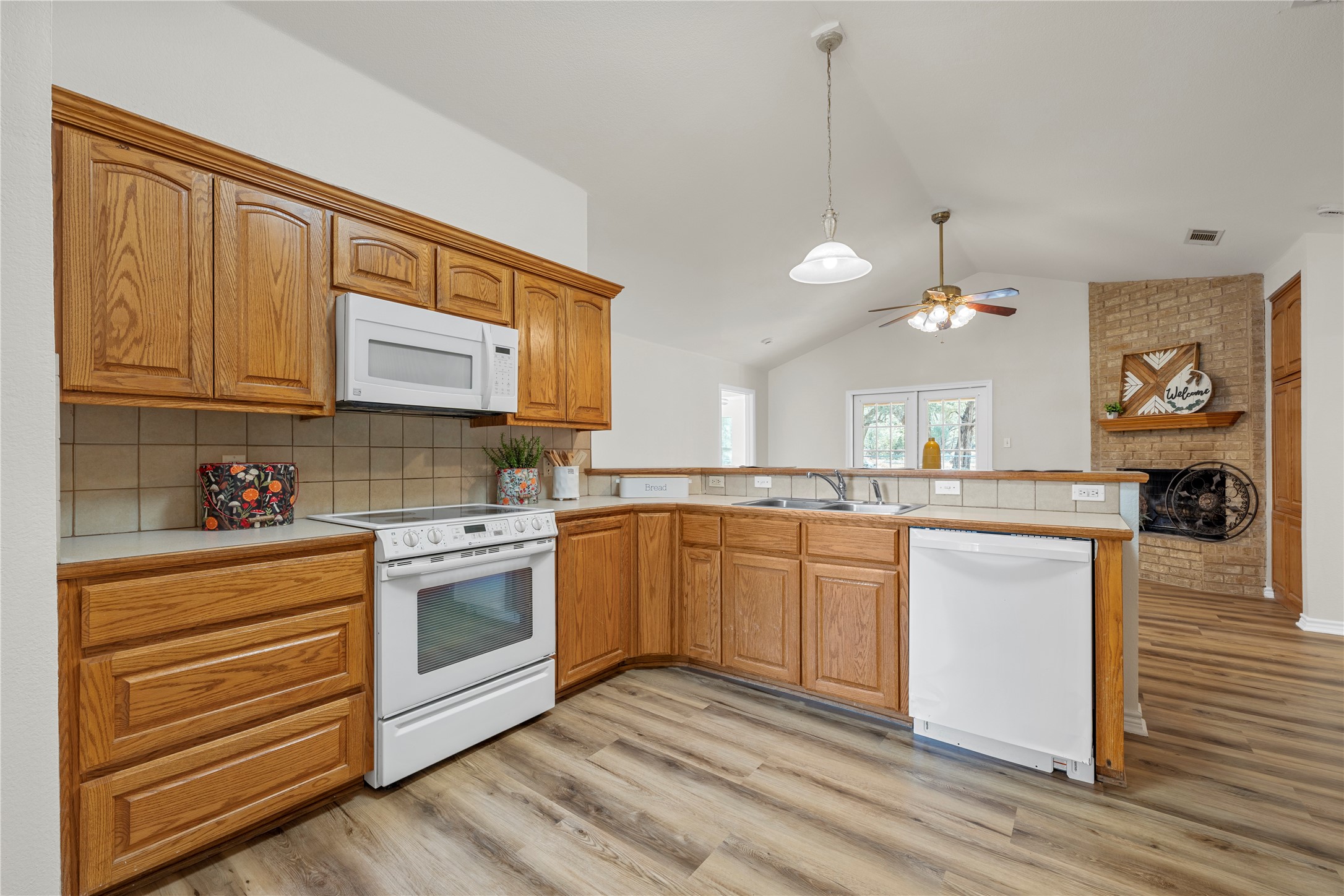 1392 Spanish Oak Trail