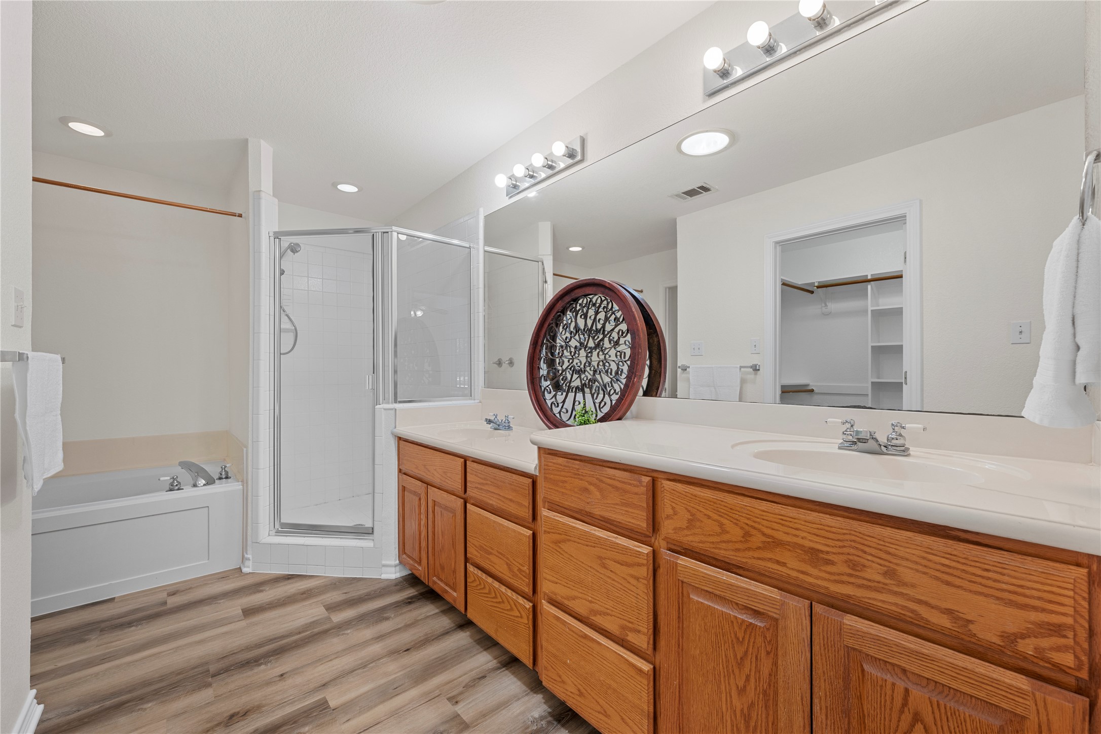 1392 Spanish Oak Trail