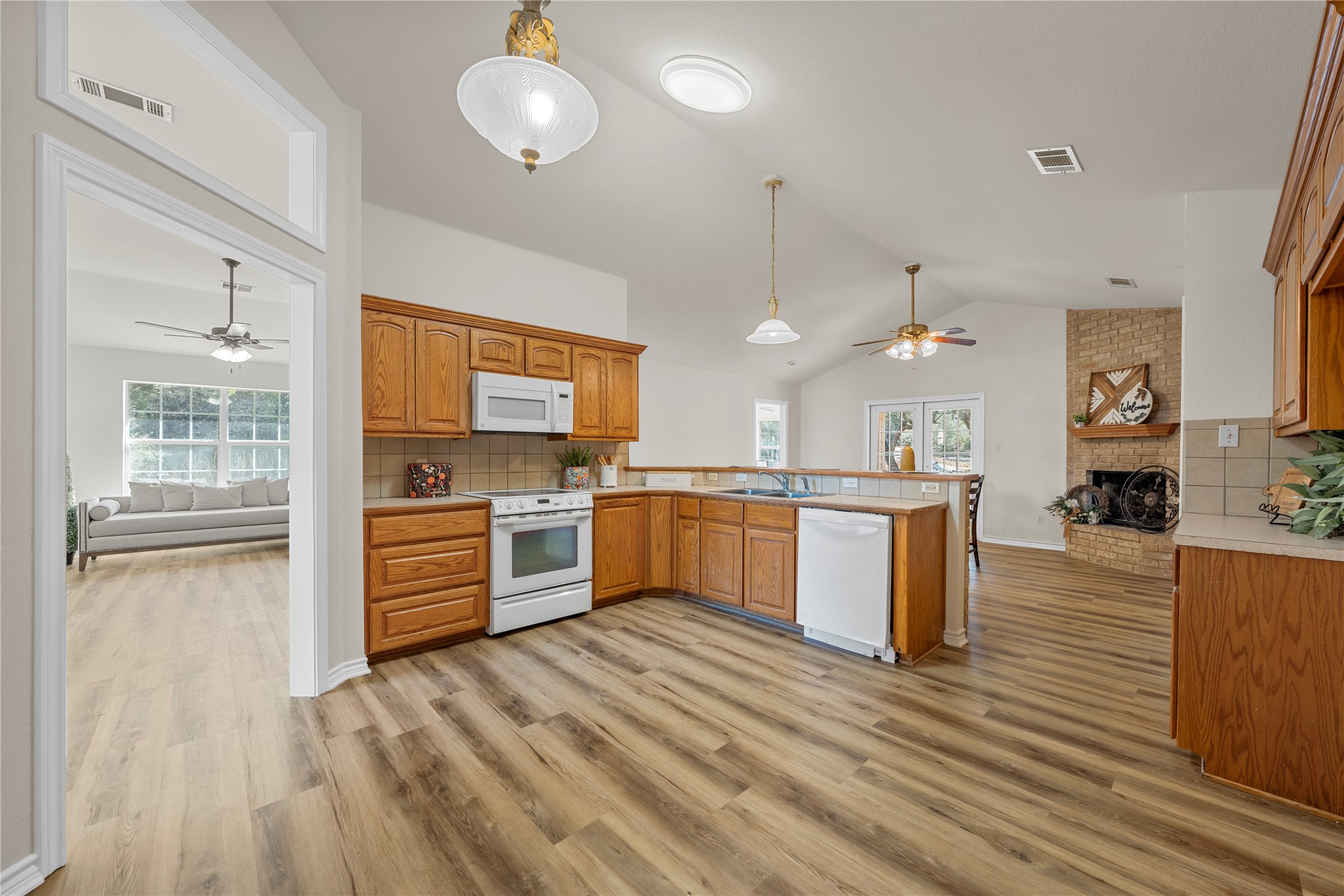 1392 Spanish Oak Trail