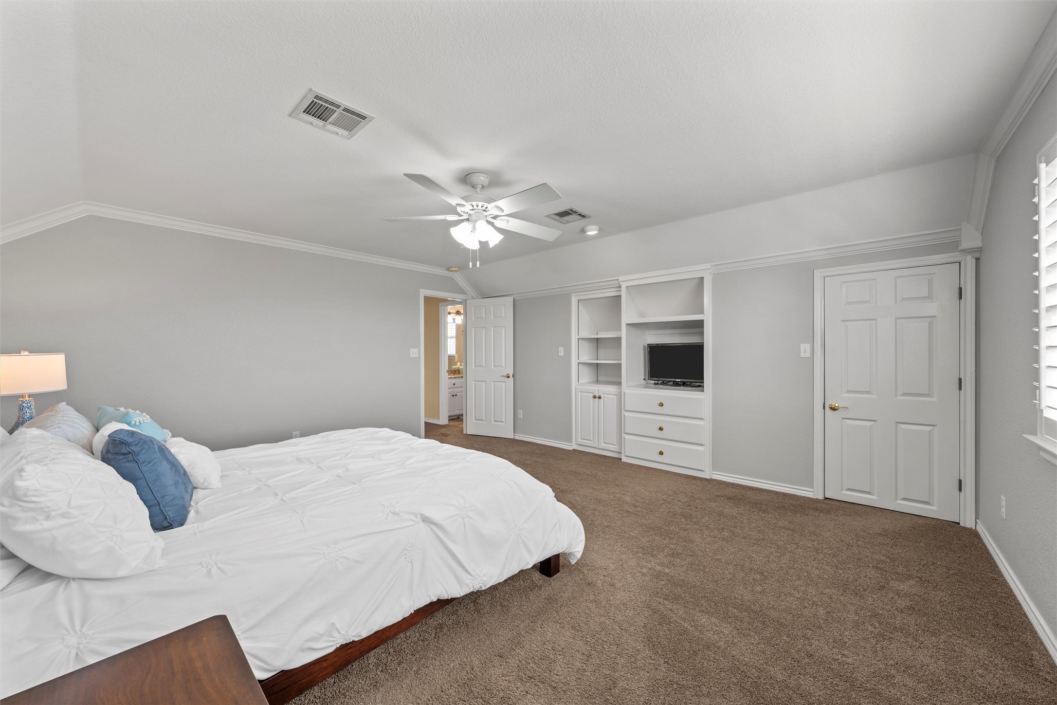 37007 Woodacre Drive