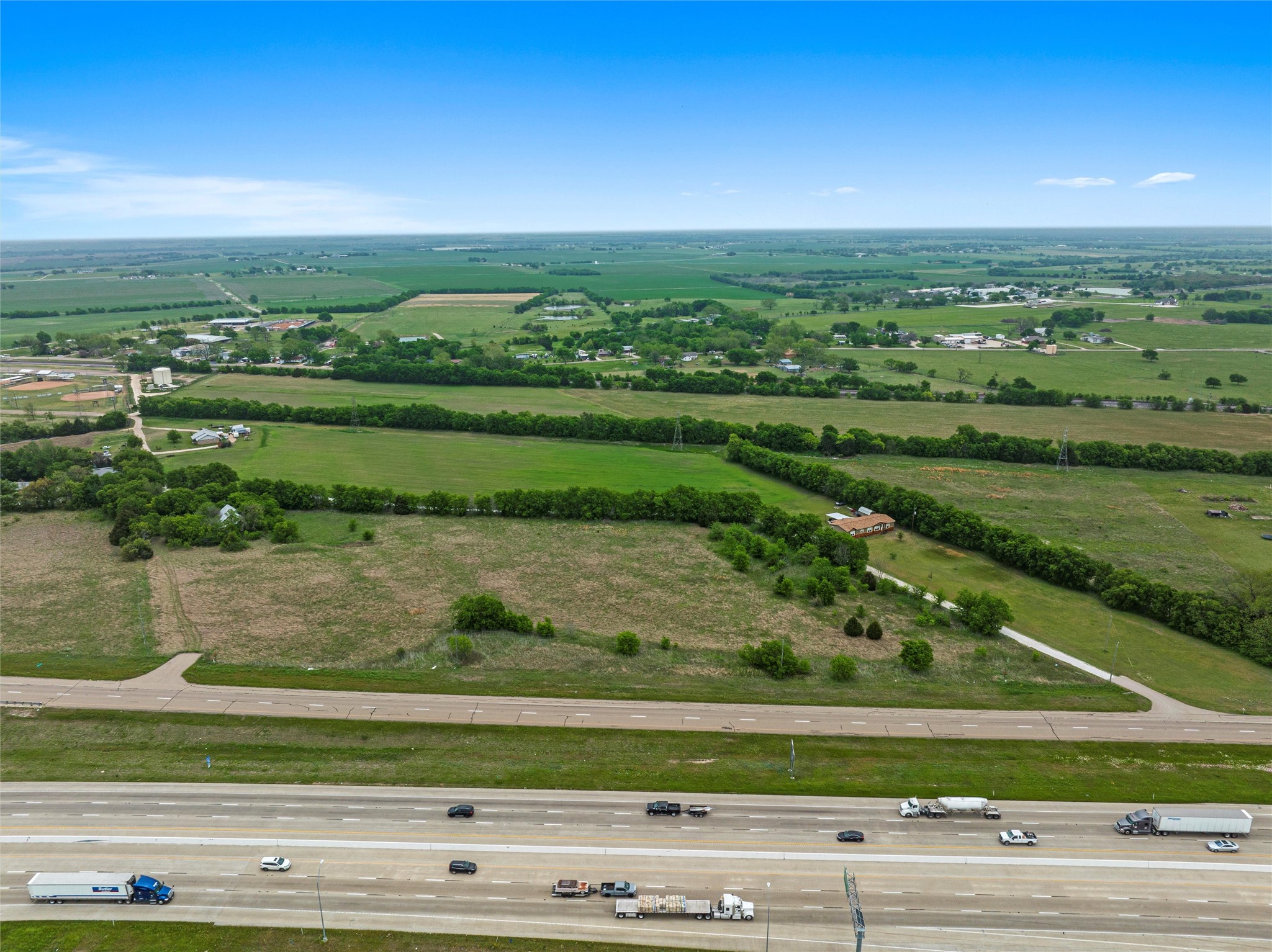 20694 N Interstate 35