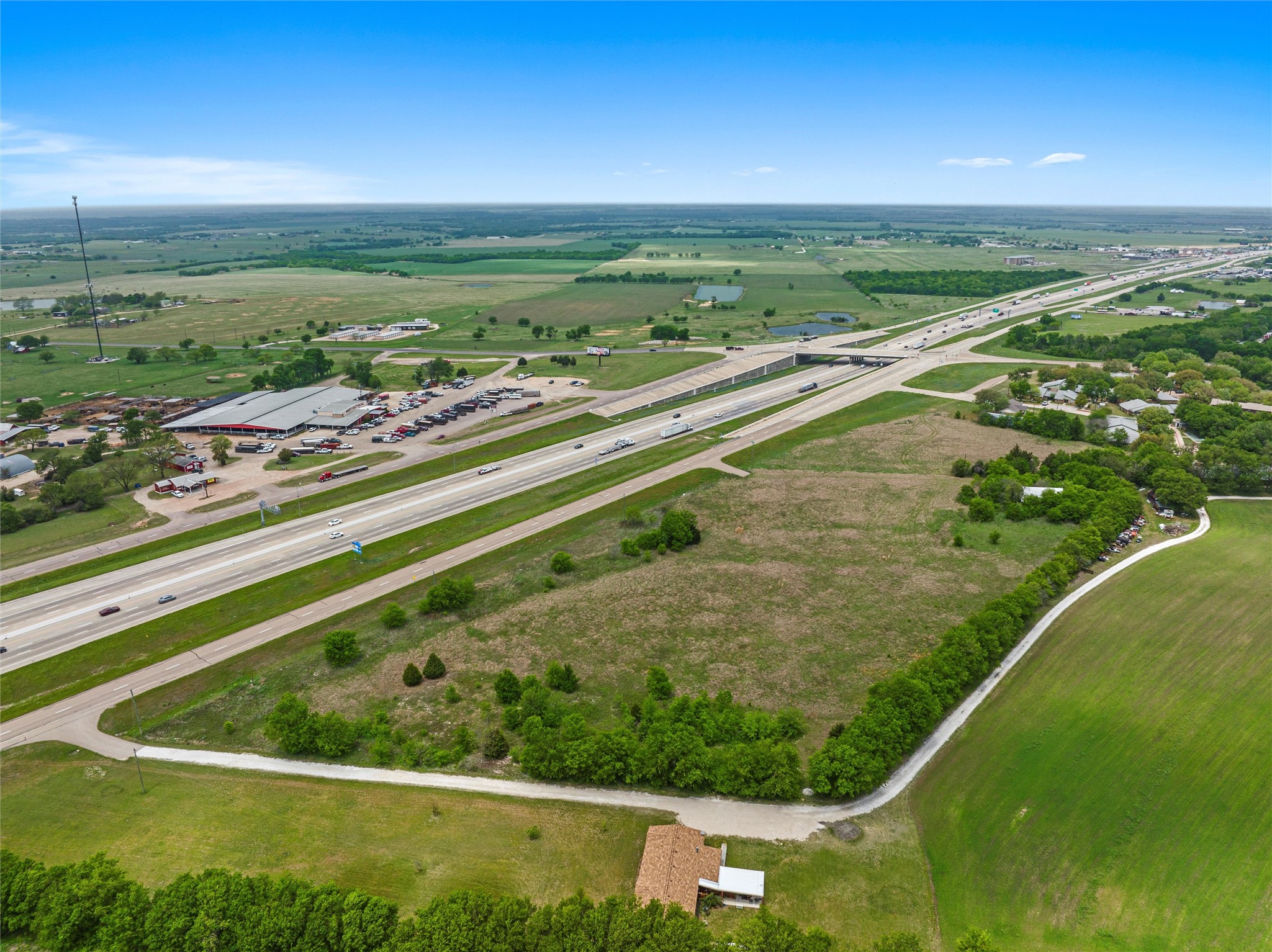 20694 N Interstate 35