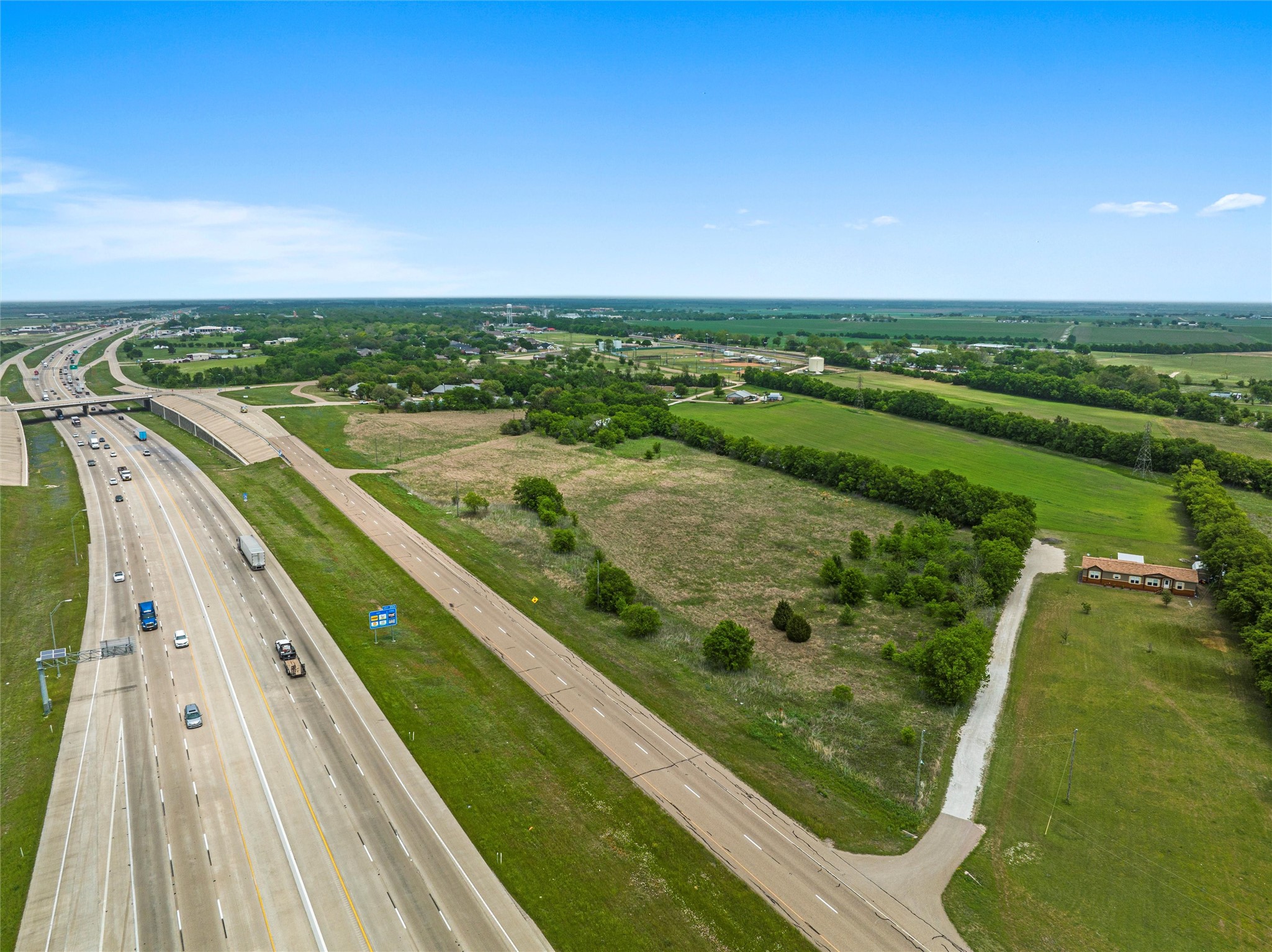 20694 N Interstate 35
