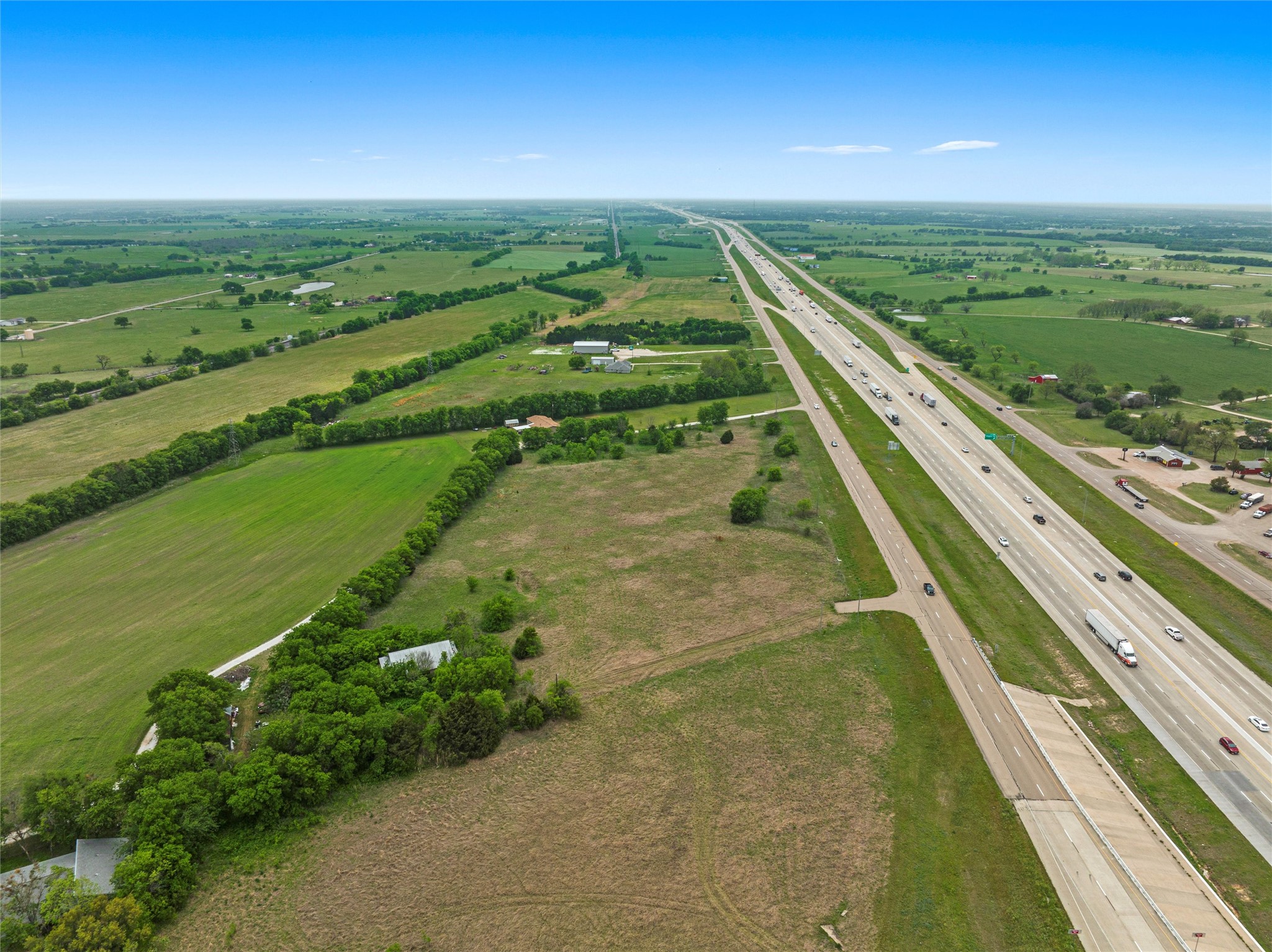 20694 N Interstate 35