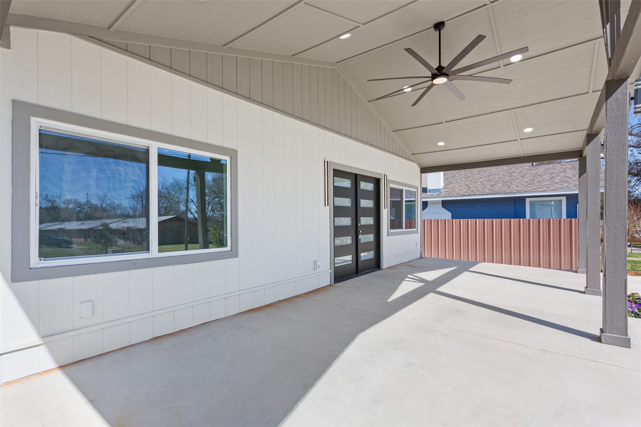 715 E Main Street