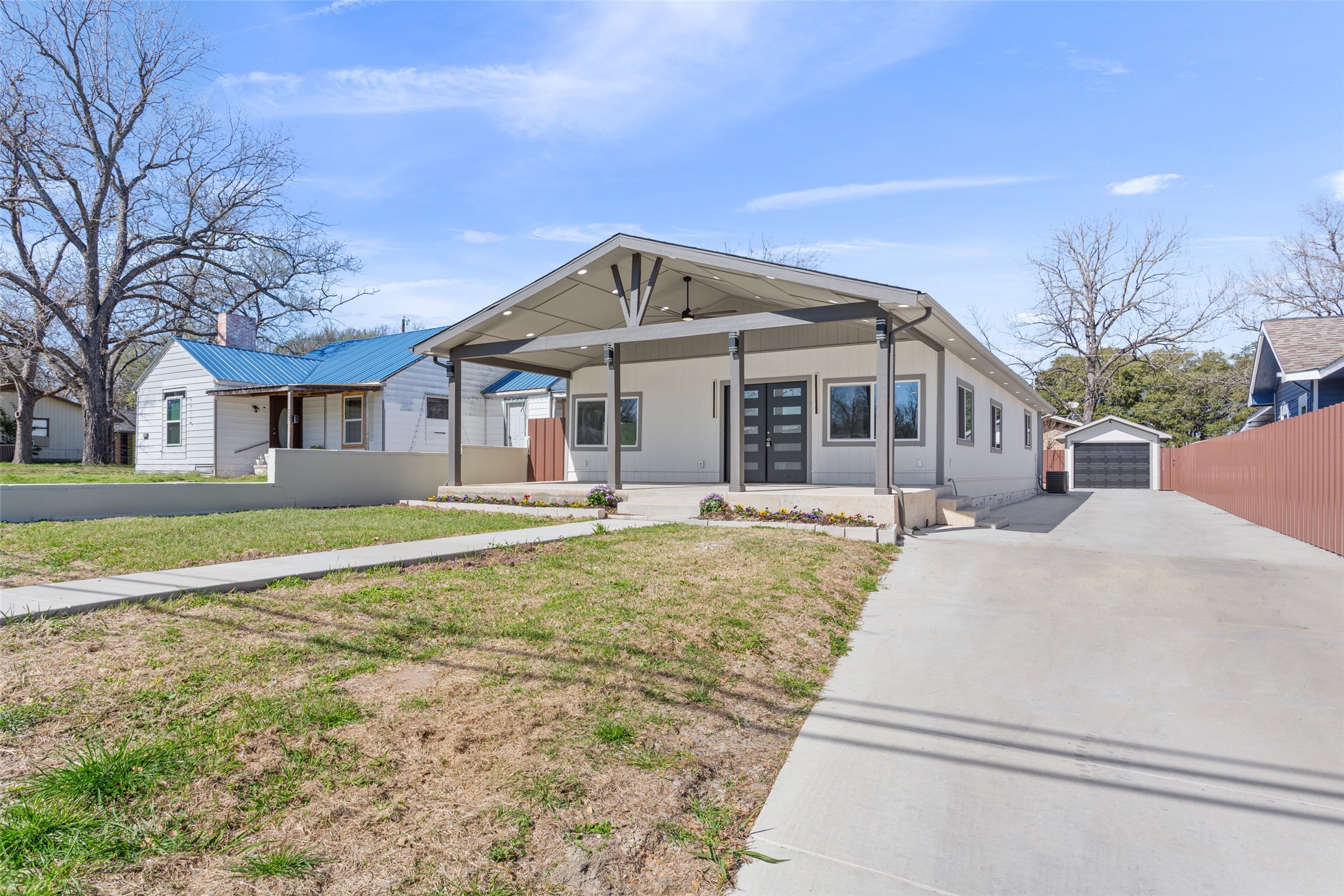 715 E Main Street